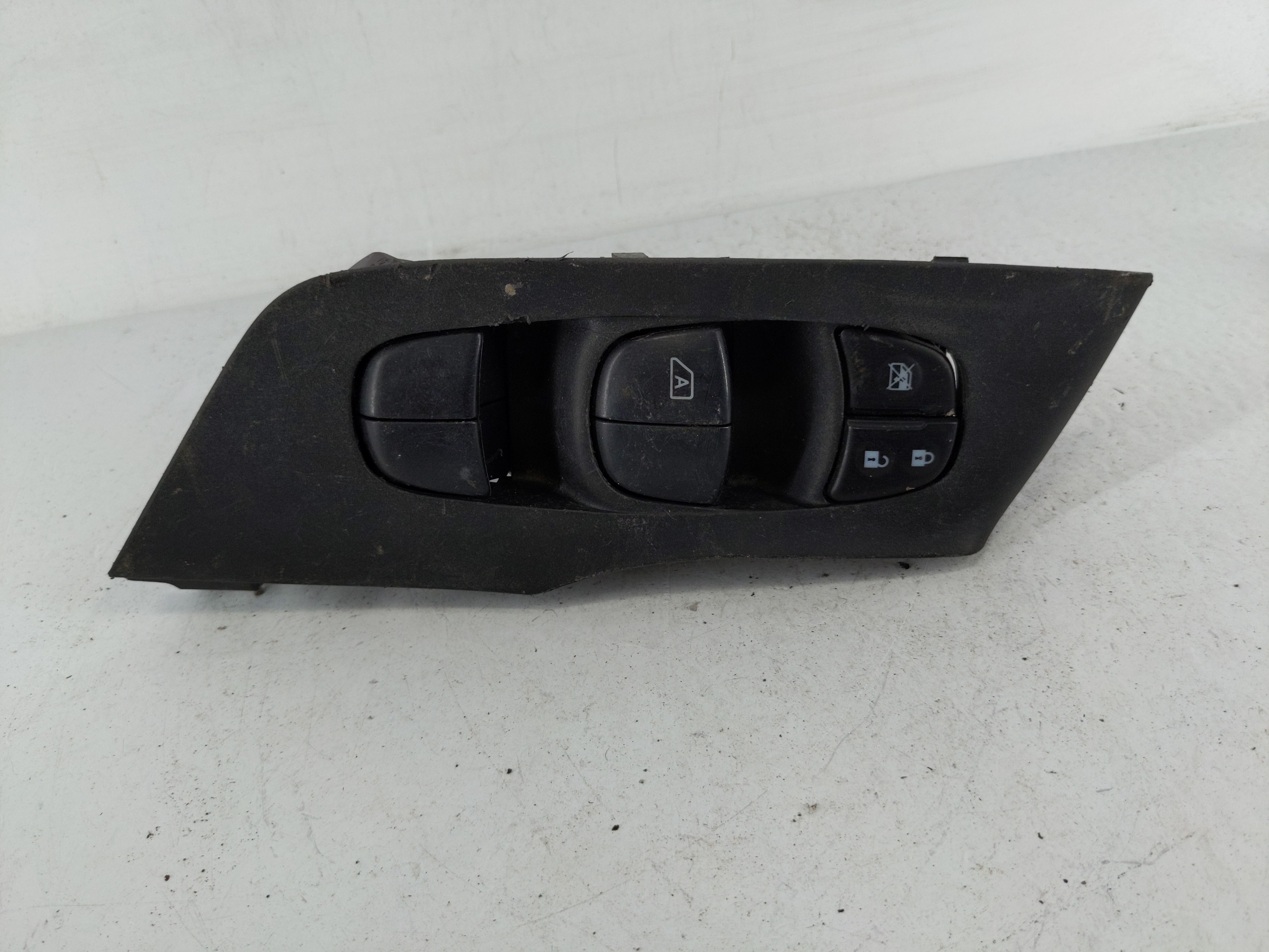 2003-2007 Honda Accord Driver Left Door Master Power Window Switch 1148587 - Oemusedautoparts1.com