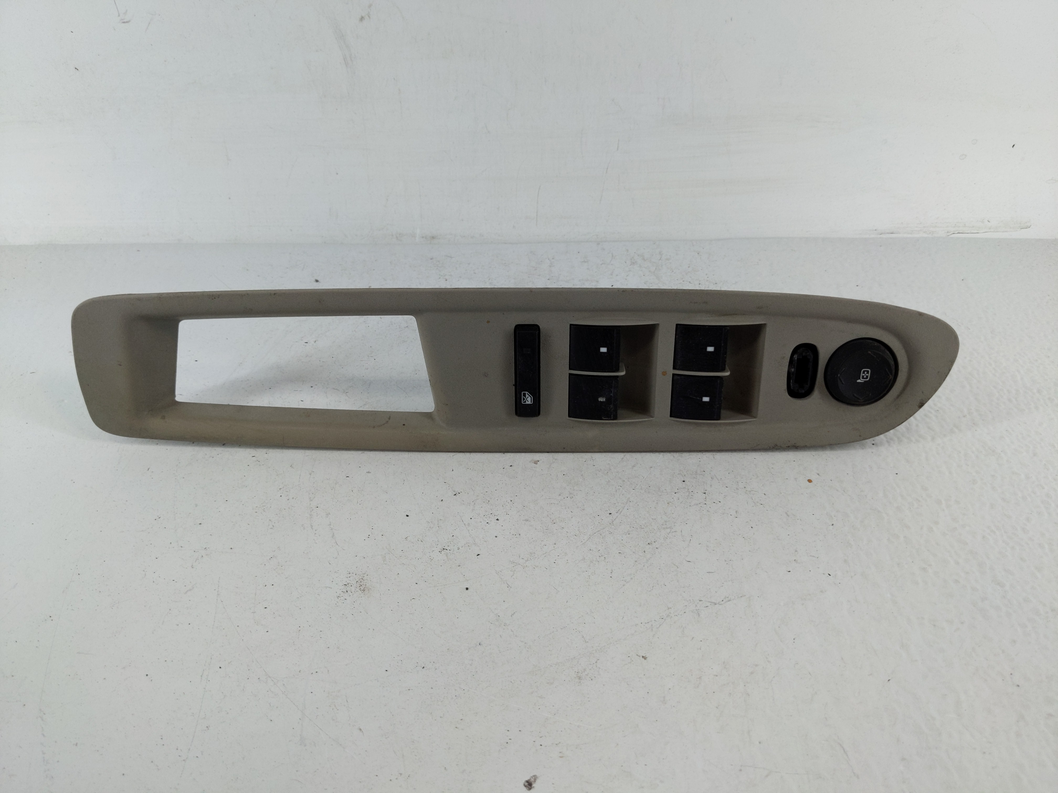 2009-2017 Chevrolet Traverse Driver Left Door Master Power Window Switch 1148591 - Oemusedautoparts1.com