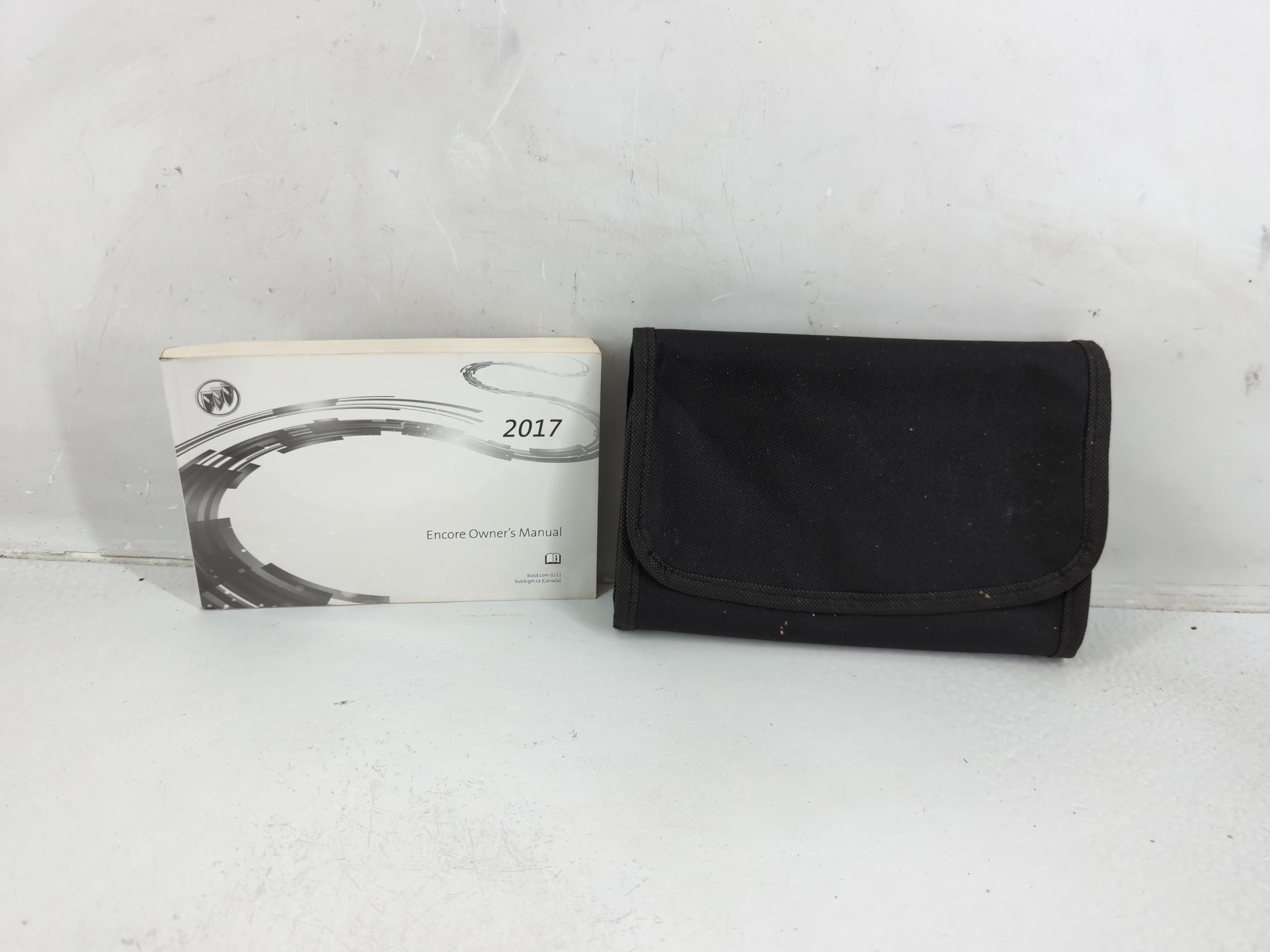 Picture of 2017 Buick Encore Owners Manual Book Guide 1148608