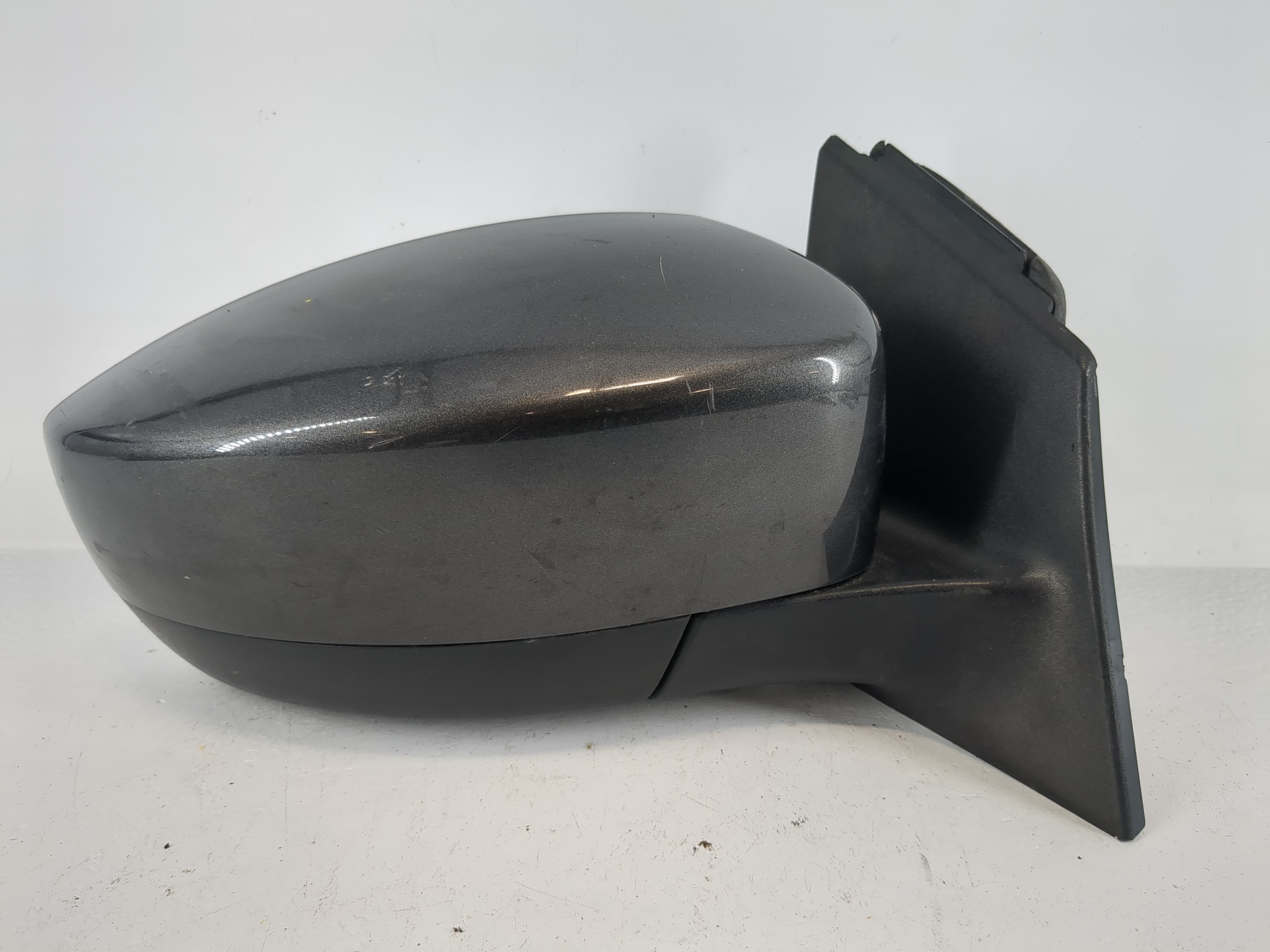 2018 Ford Focus Driver Left Side View Power Door Mirror Grey 1148695 - Oemusedautoparts1.com
