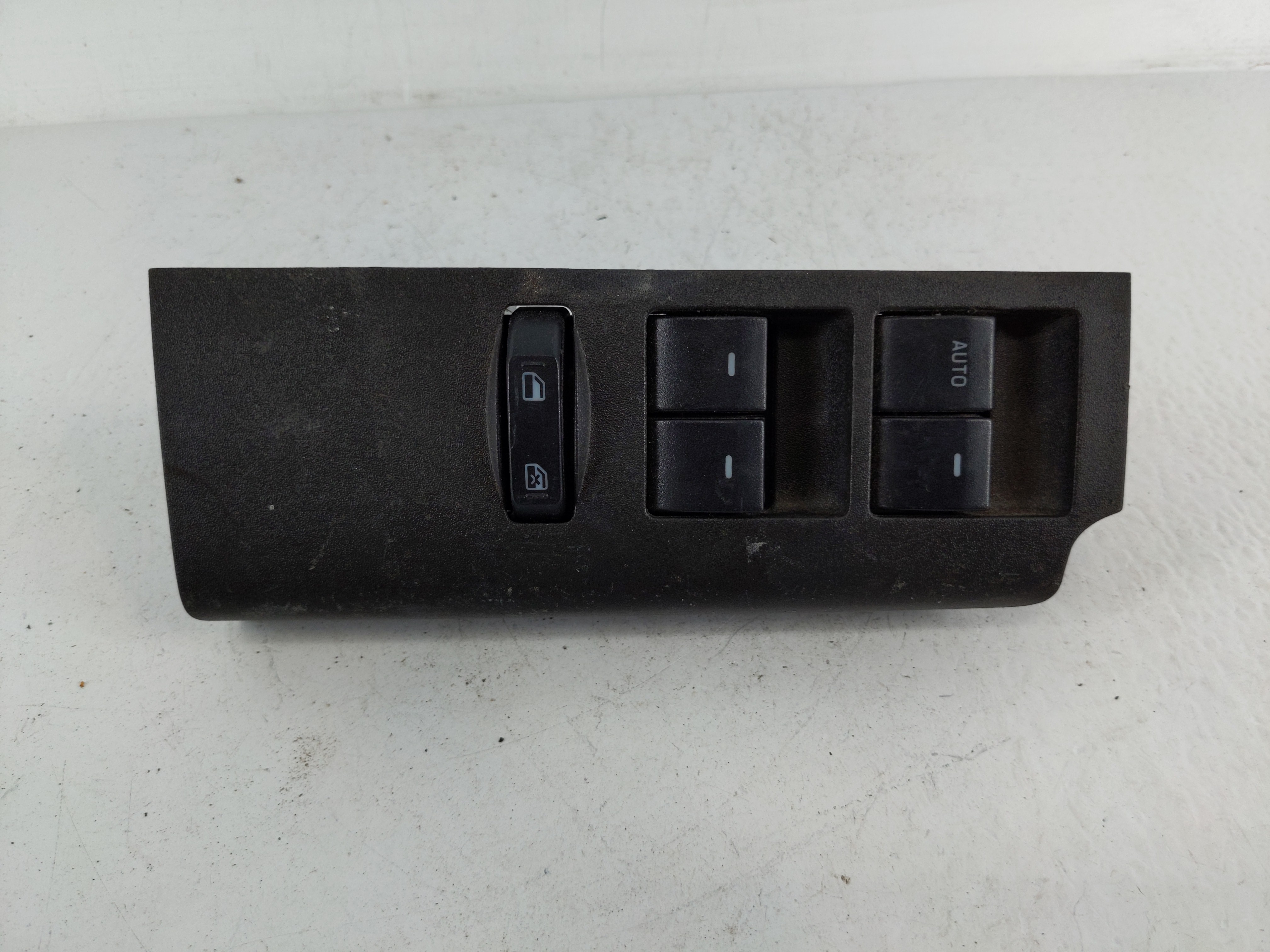 2008-2011 Ford Focus Driver Left Door Master Power Window Switch 1148775 - Oemusedautoparts1.com