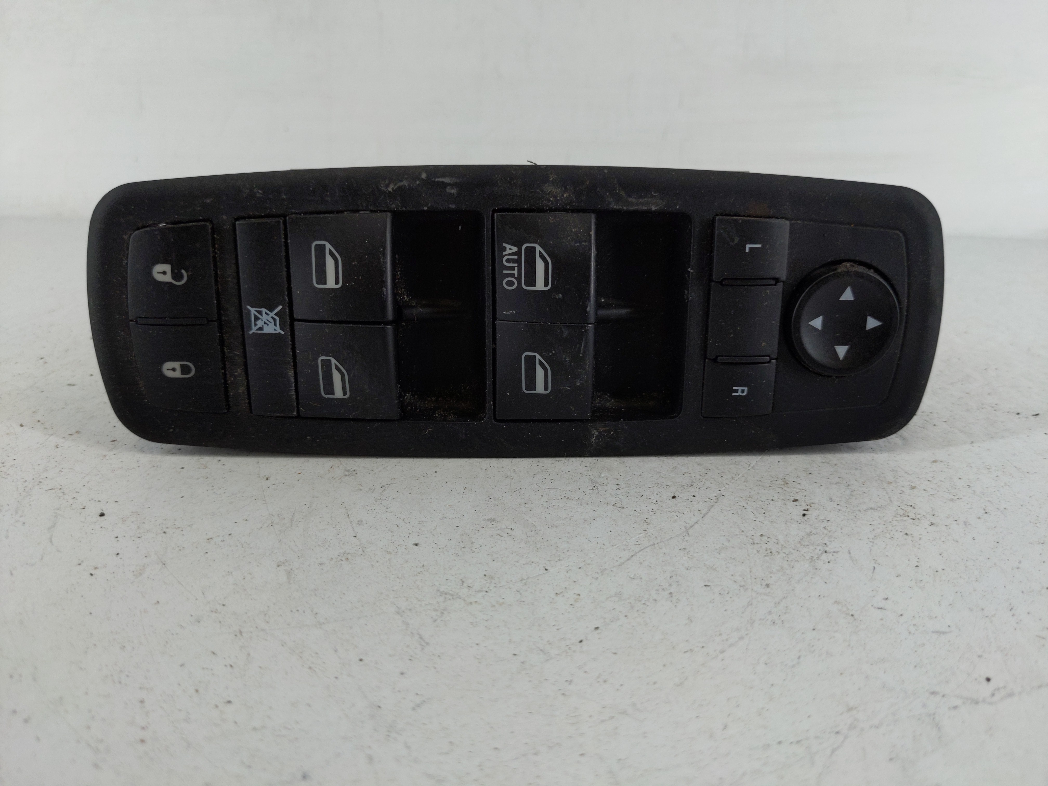 2008-2012 Jeep Liberty Driver Left Door Master Power Window Switch 1148778 - Oemusedautoparts1.com