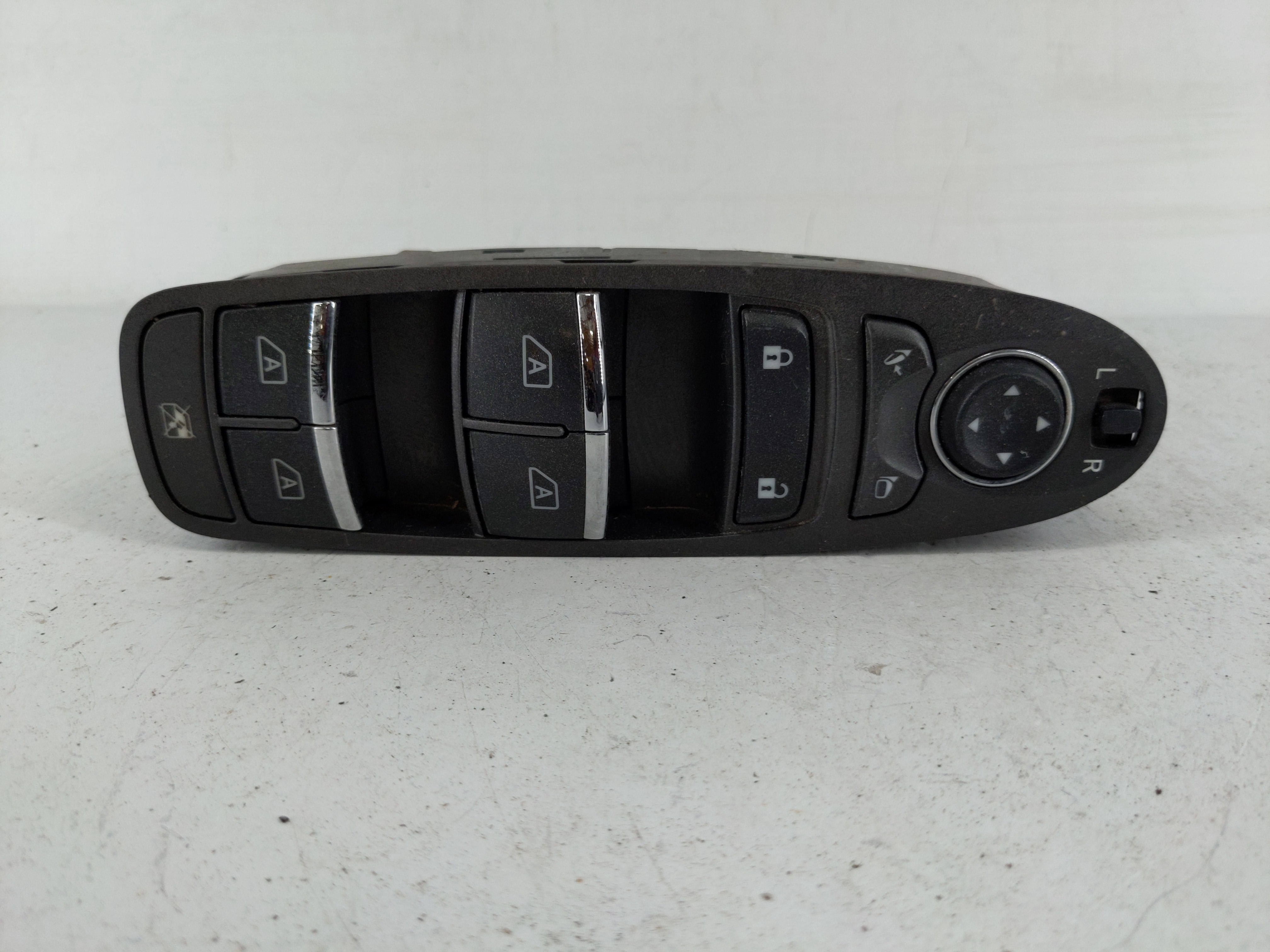 2014-2020 Infiniti Qx60 Driver Left Door Master Power Window Switch 1148780 - Oemusedautoparts1.com