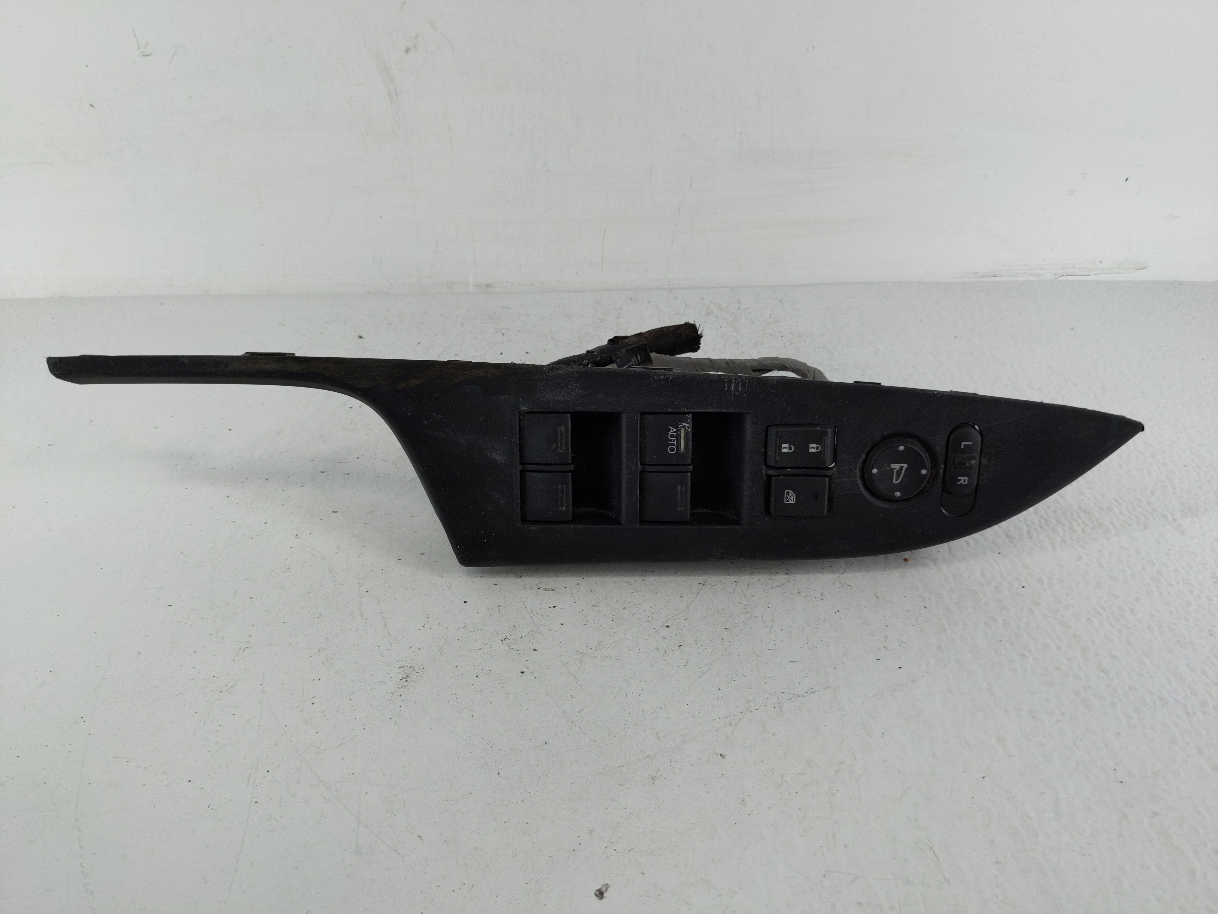2014-2015 Honda Civic Driver Left Door Master Power Window Switch 1148781 - Oemusedautoparts1.com