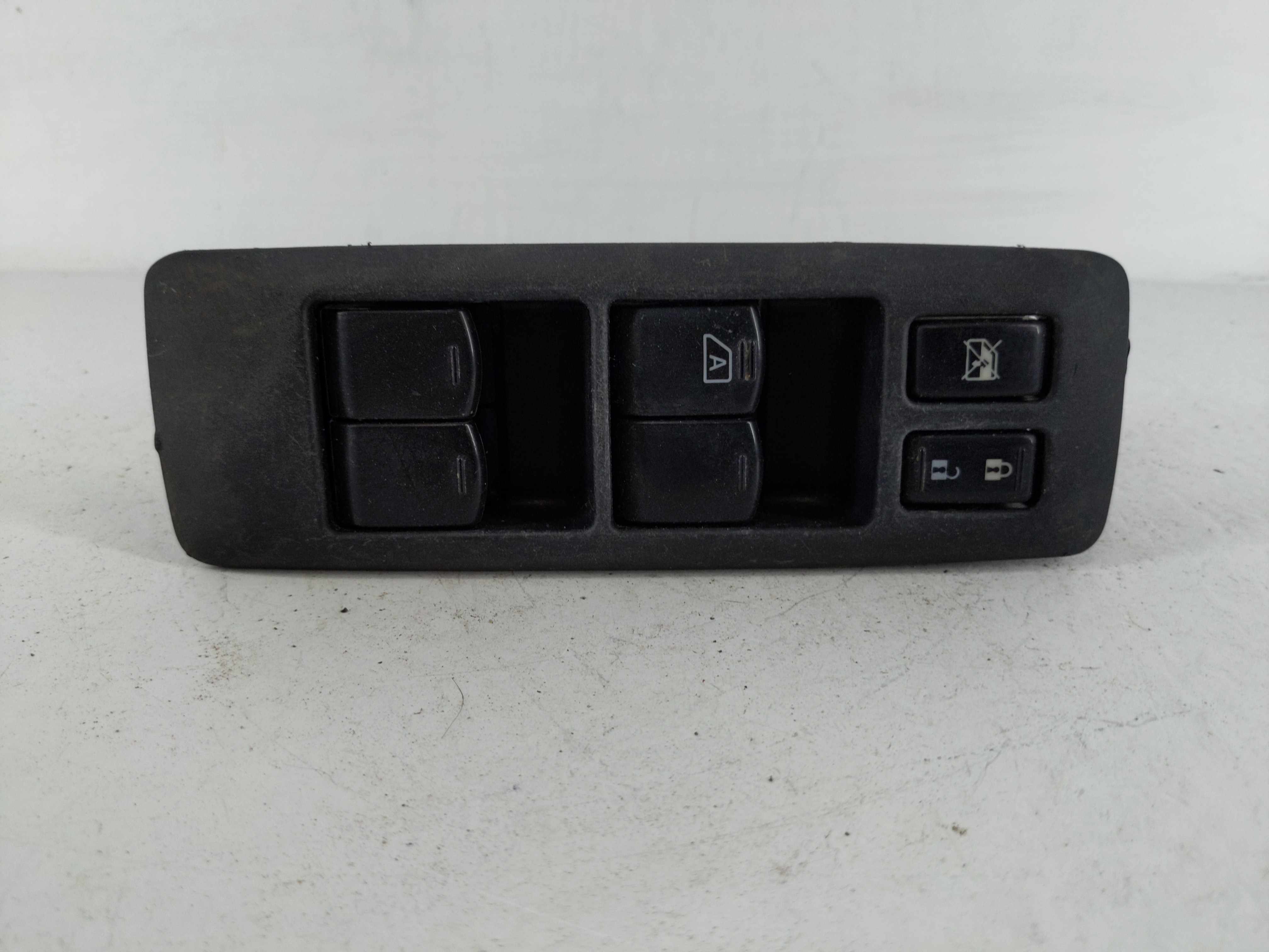 2008-2010 Nissan Rogue Driver Left Door Master Power Window Switch 1148783 - Oemusedautoparts1.com
