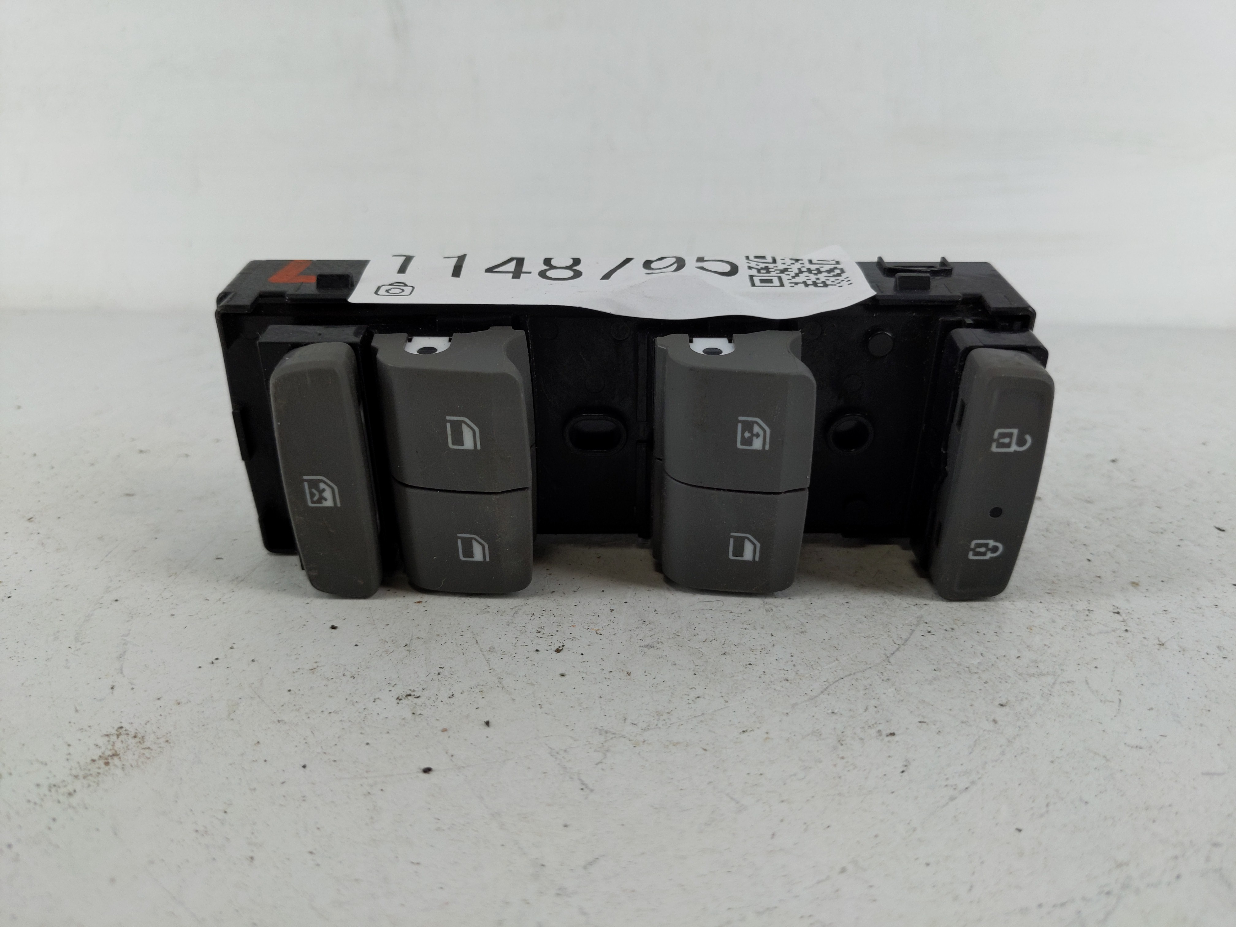 2021-2022 Hyundai Elantra Driver Left Door Master Power Window Switch 1148795 - Oemusedautoparts1.com