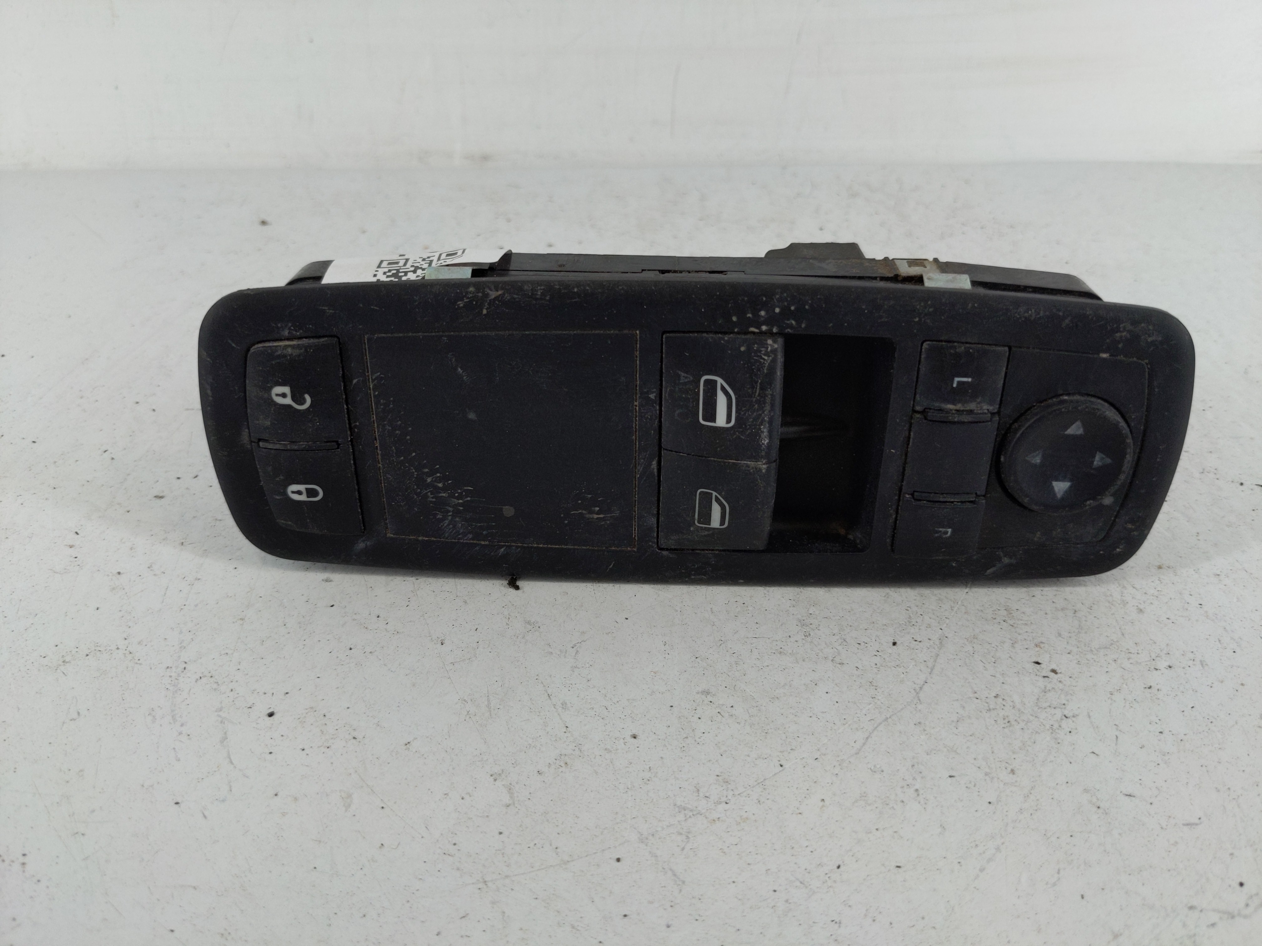 2012 Dodge Grand Caravan Driver Left Door Master Power Window Switch 1148802 - Oemusedautoparts1.com