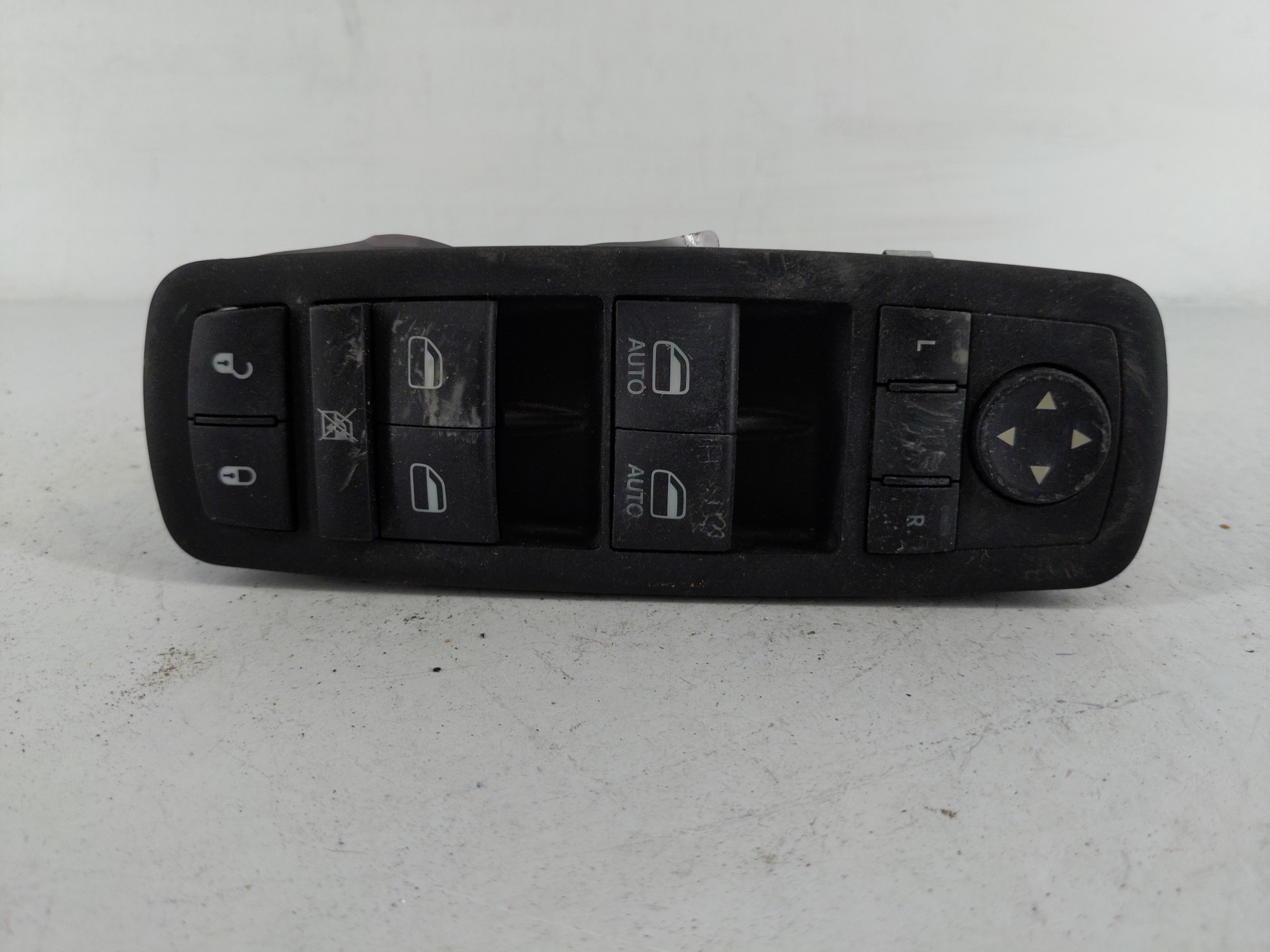 Picture of 2014 Jeep Cherokee Driver Left Door Master Power Window Switch 1148803