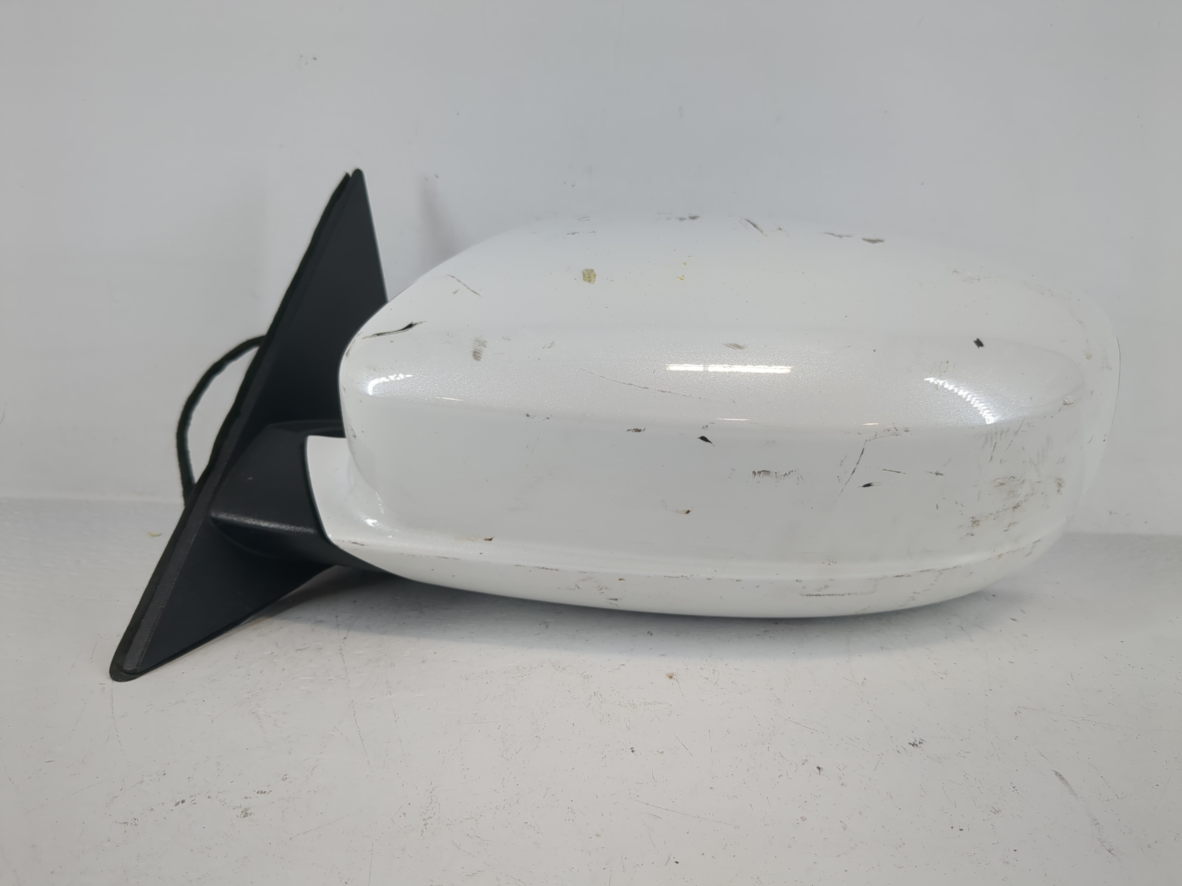 2011-2014 Dodge Charger Driver Left Side View Power Door Mirror White 1148812 - Oemusedautoparts1.com