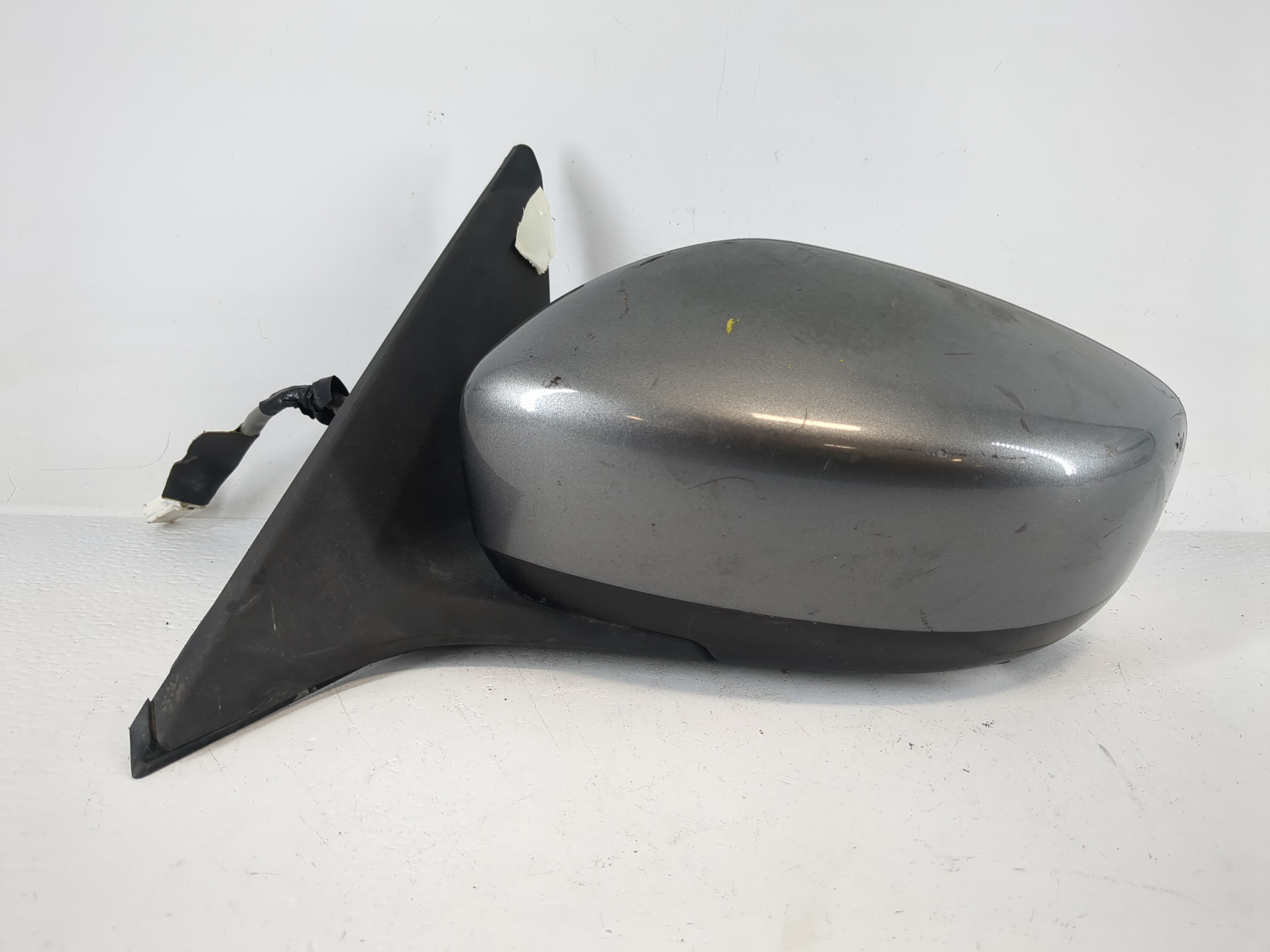 2008-2013 Infiniti G37 Driver Left Side View Power Door Mirror Grey 1148909 - Oemusedautoparts1.com