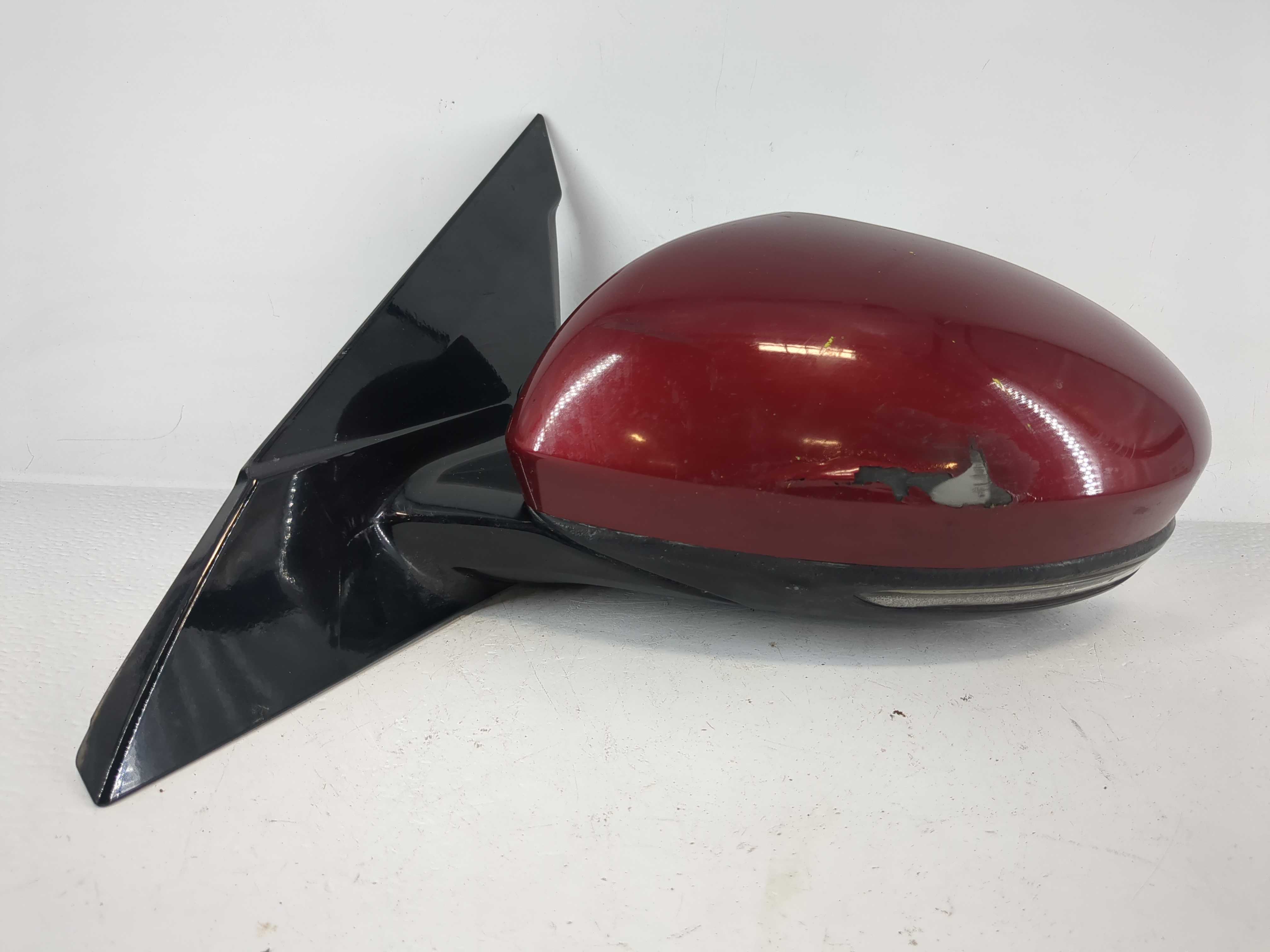 2019-2022 Nissan Altima Driver Left Side View Power Door Mirror Red 1148915 - Oemusedautoparts1.com