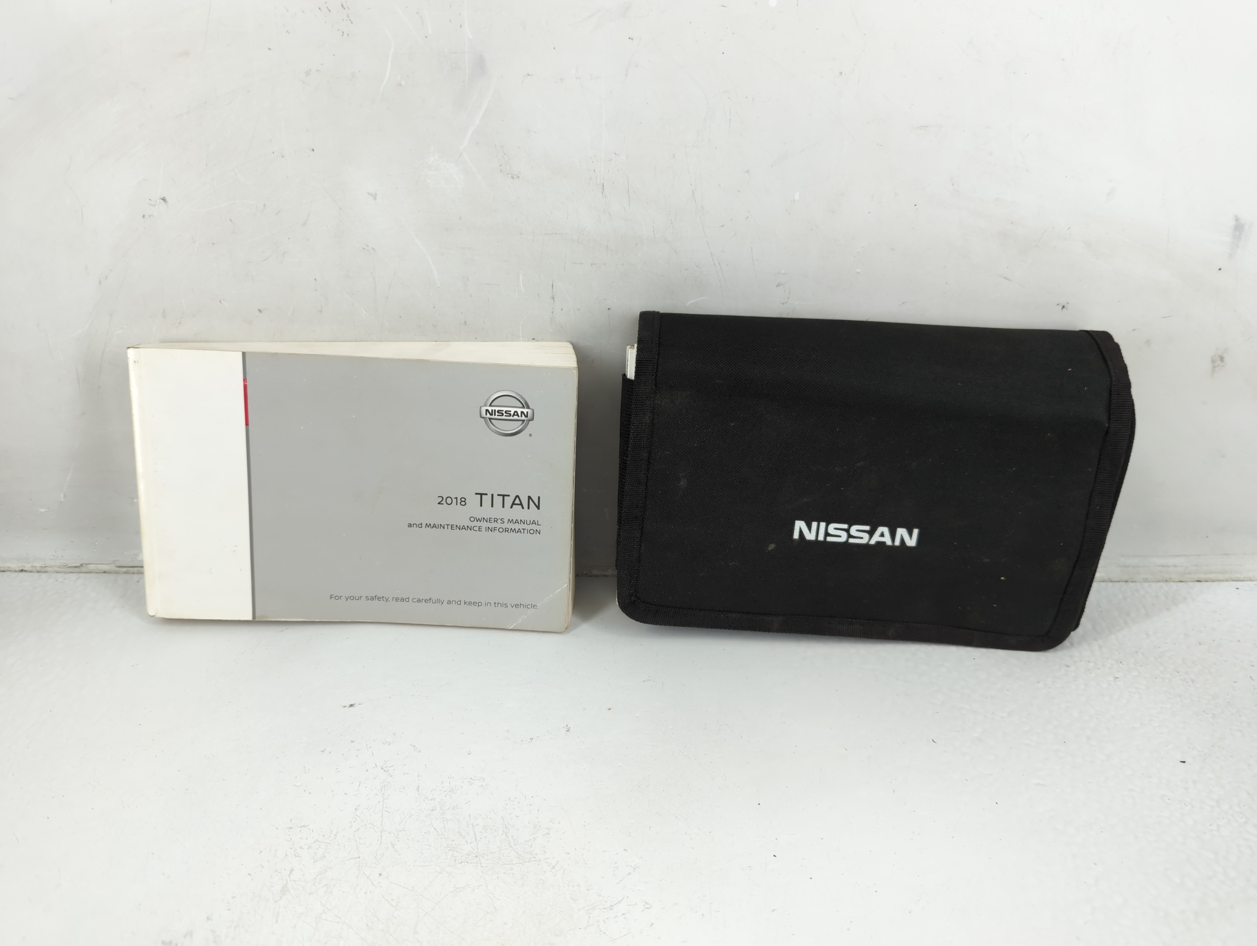 Picture of 2018 Nissan Titan Owners Manual Book Guide 1149004