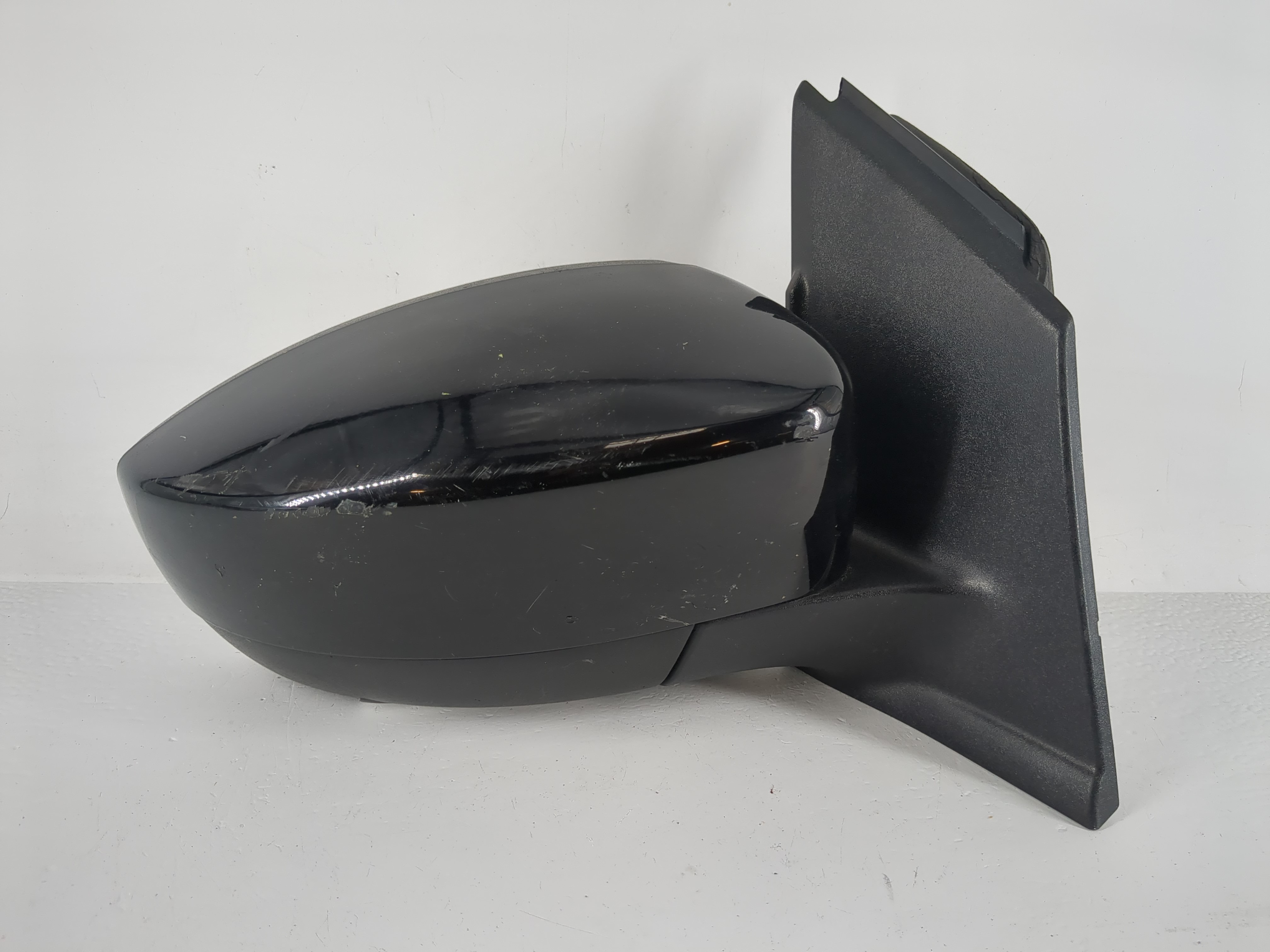 2013-2016 Ford Escape Passenger Right Side View Power Door Mirror Black 1149024 - Oemusedautoparts1.com