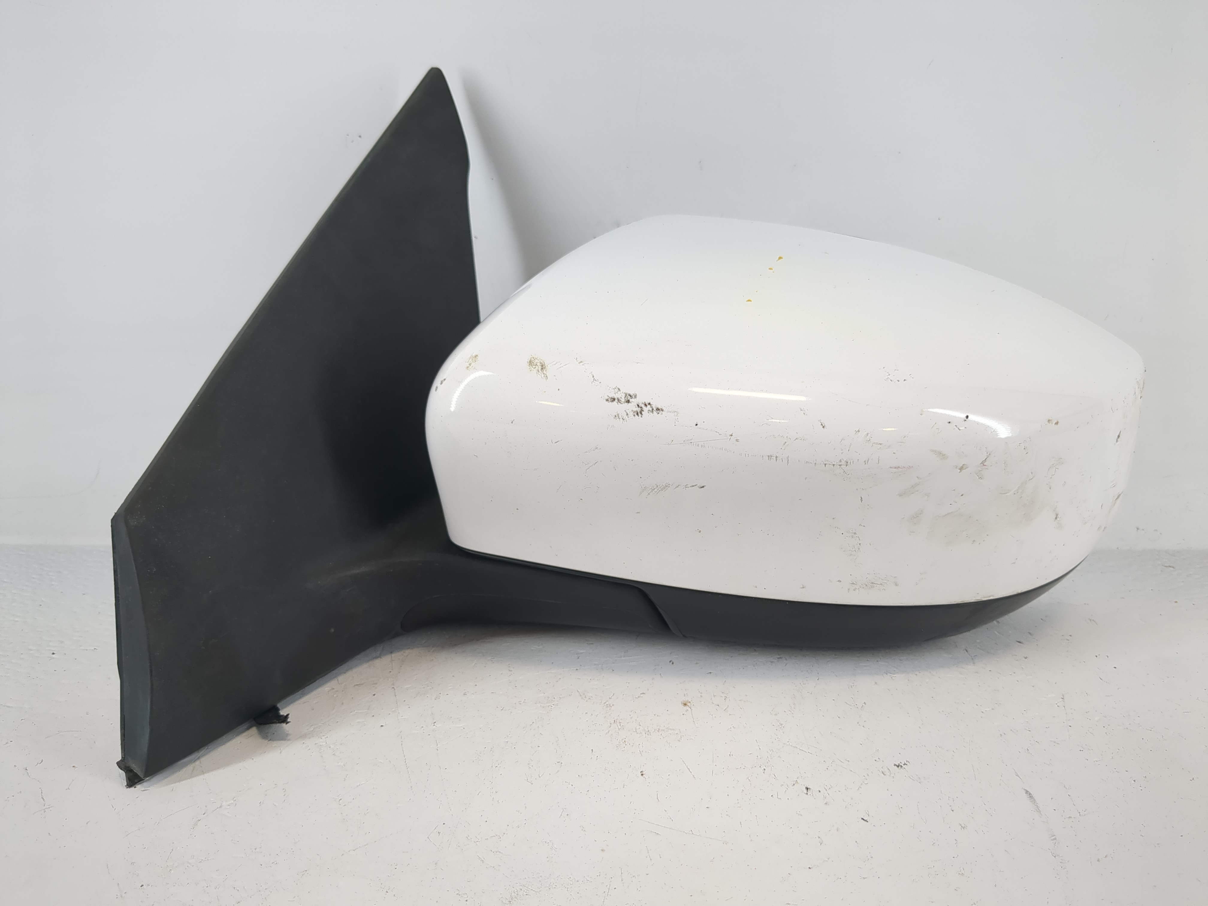 Picture of 2016-2019 Nissan Sentra Driver Left Side View Power Door Mirror White 1149025