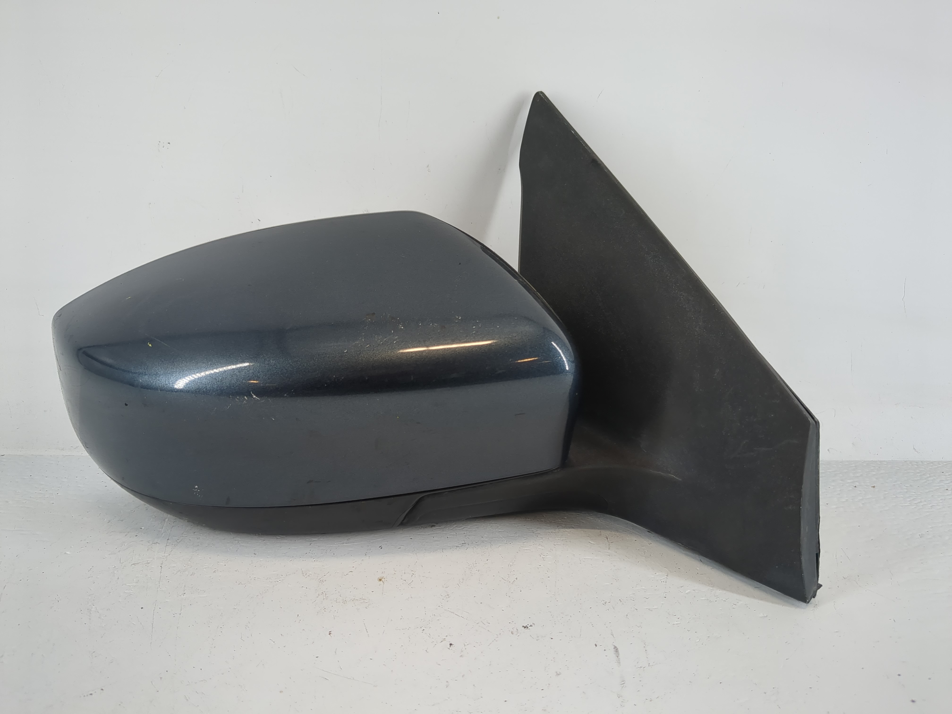 2013-2015 Nissan Sentra Passenger Right Side View Power Door Mirror 1149028 - Oemusedautoparts1.com