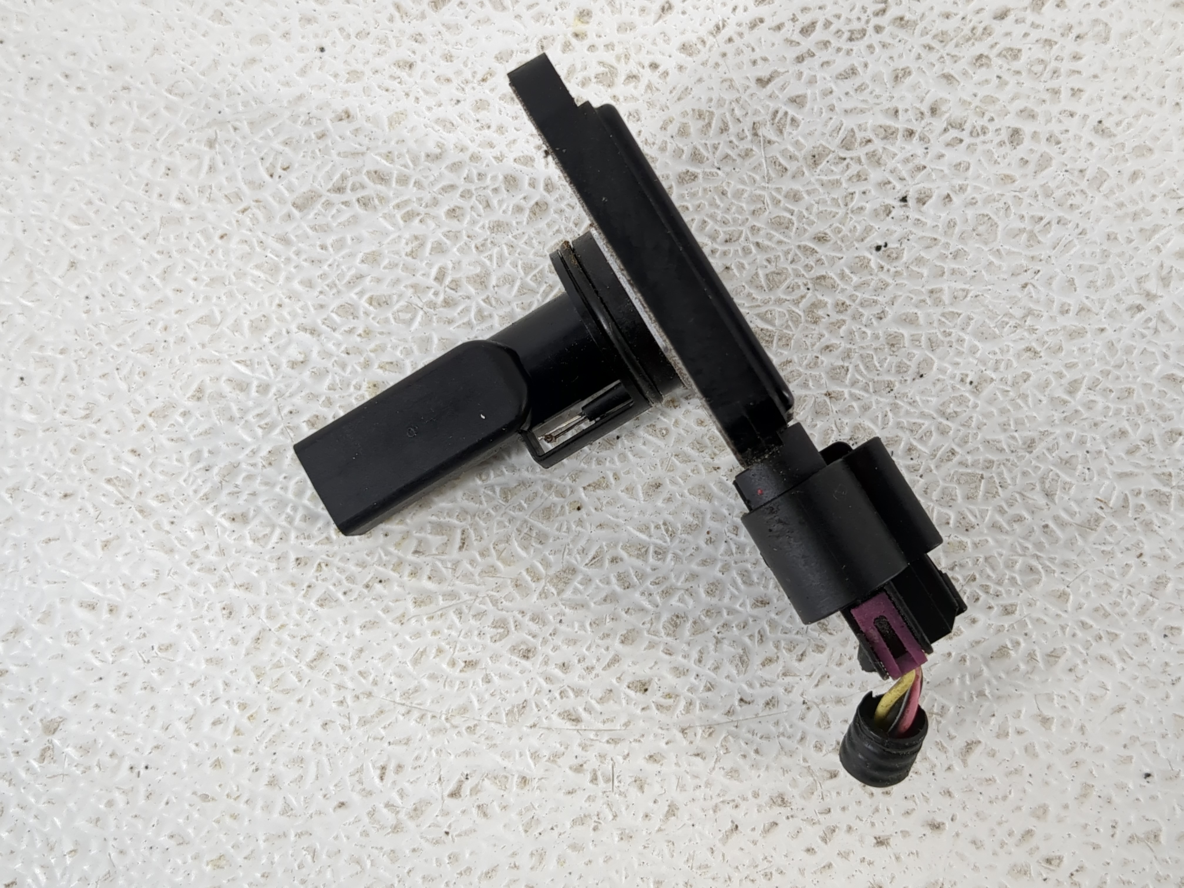 2004-2006 Chevrolet Colorado Mass Air Flow Meter Maf 1149086 - Oemusedautoparts1.com