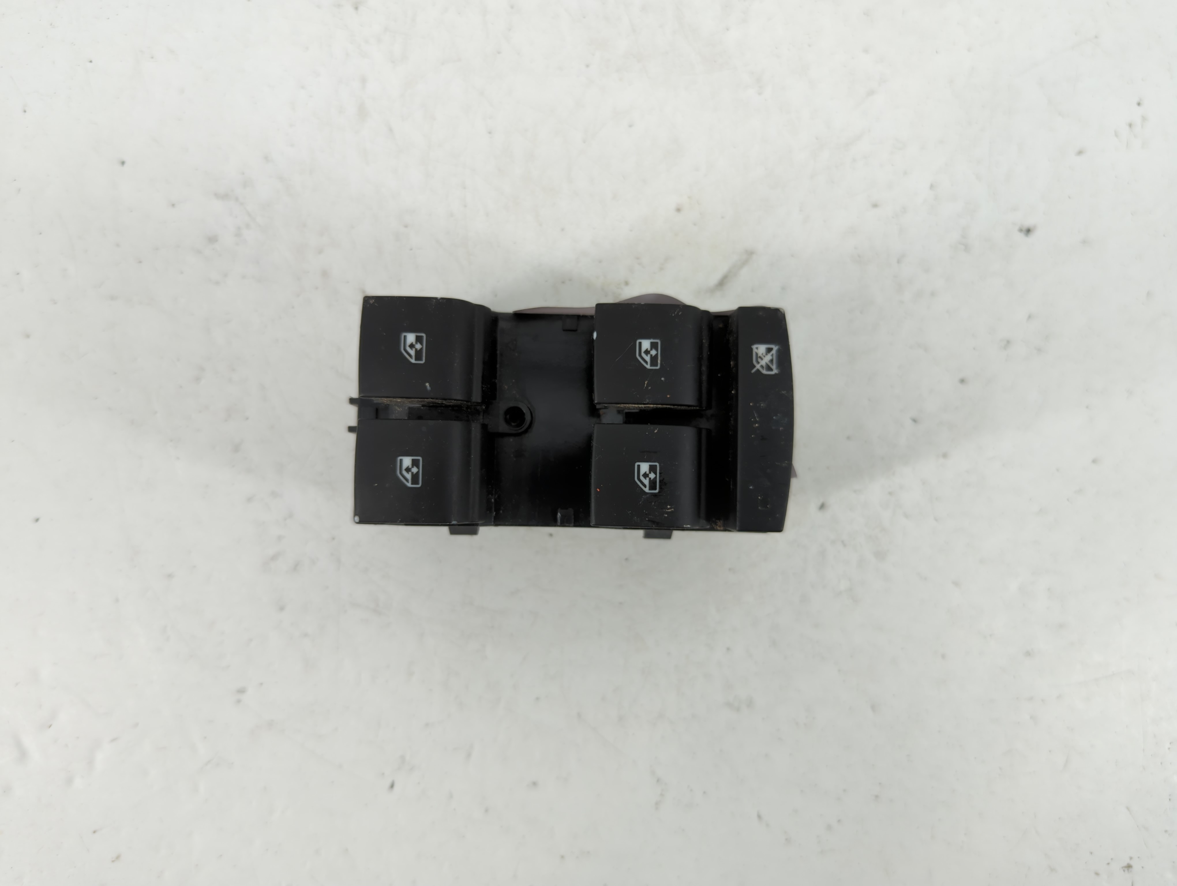 2016-2019 Chevrolet Cruze Driver Left Door Master Power Window Switch 1149097 - Oemusedautoparts1.com