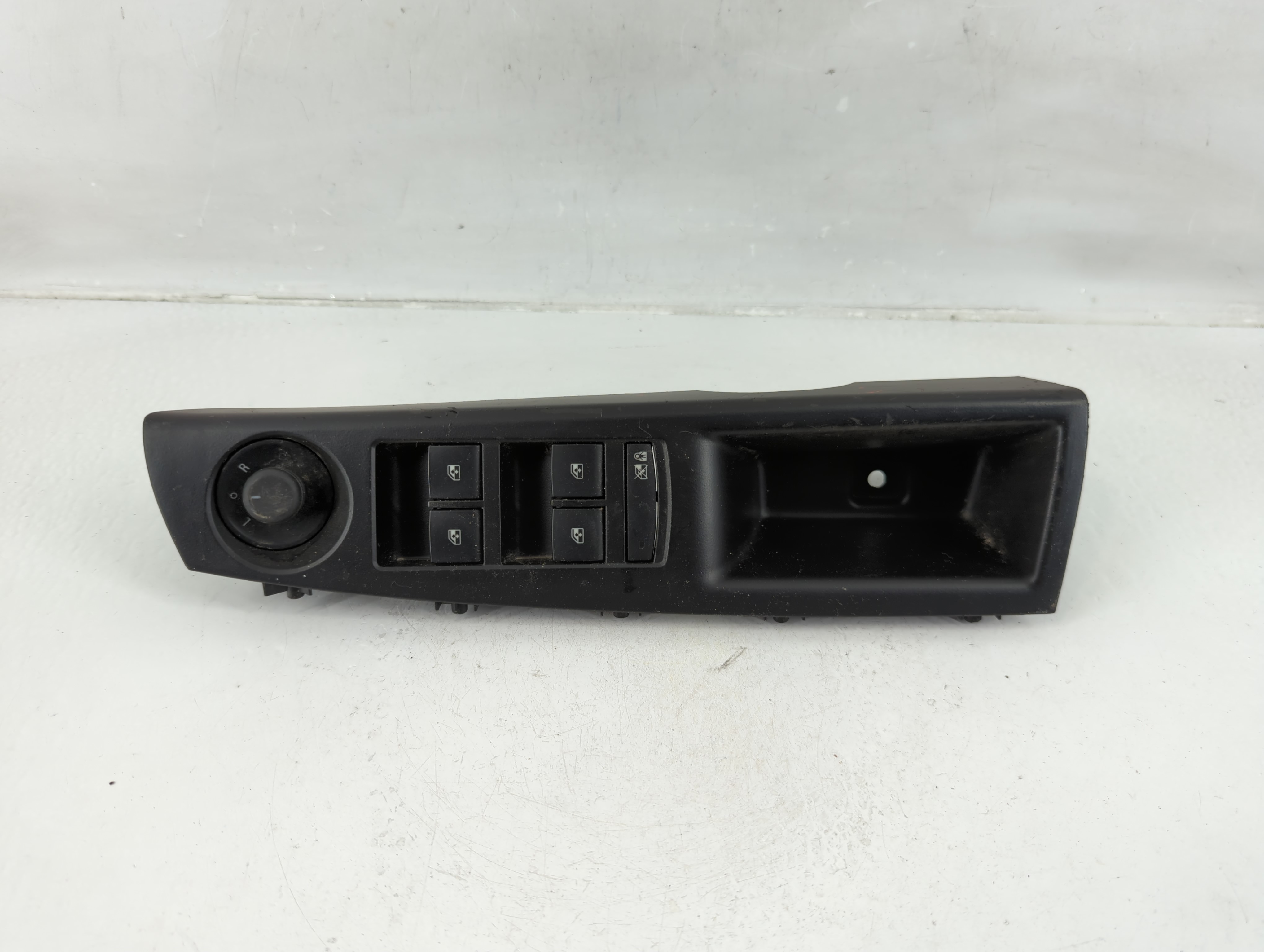 2011-2016 Chevrolet Cruze Driver Left Door Master Power Window Switch 1149111 - Oemusedautoparts1.com