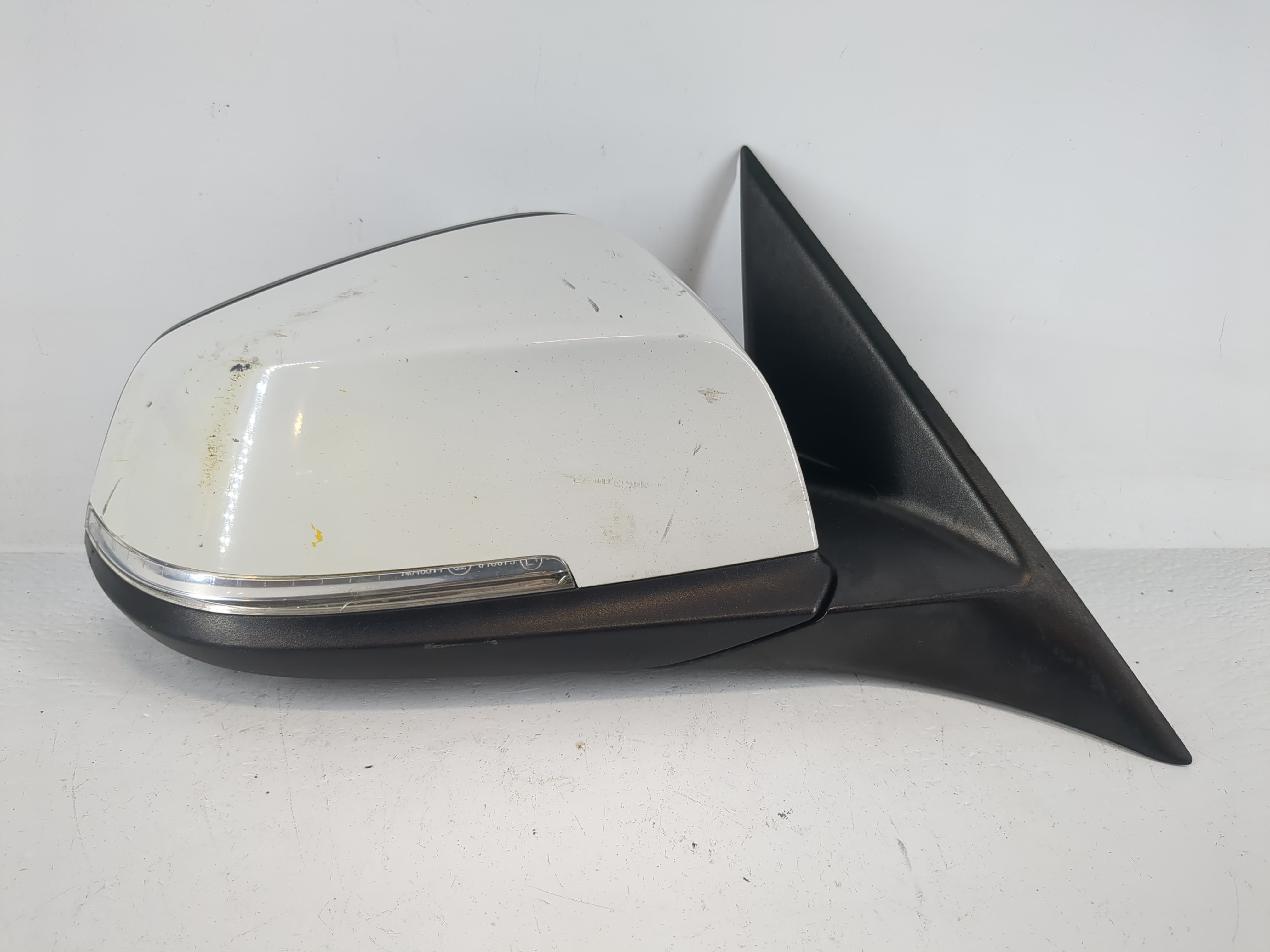 2013-2018 Bmw 320i Passenger Right Side View Power Door Mirror White 1149129 - Oemusedautoparts1.com