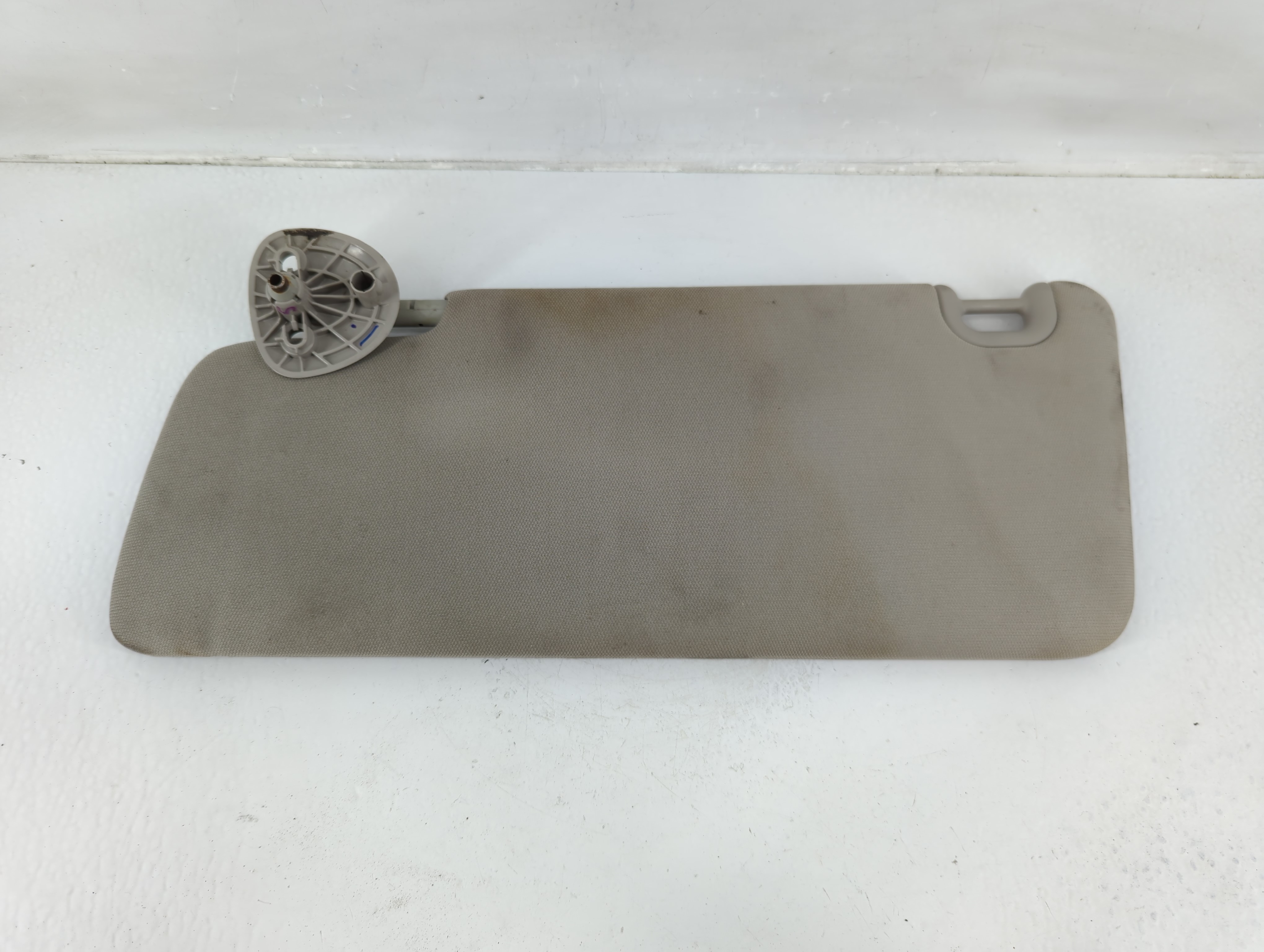 Dodge Ram 1500 Driver Sun Visor Mirror Left Sunvisor Grey 1149134 - Oemusedautoparts1.com