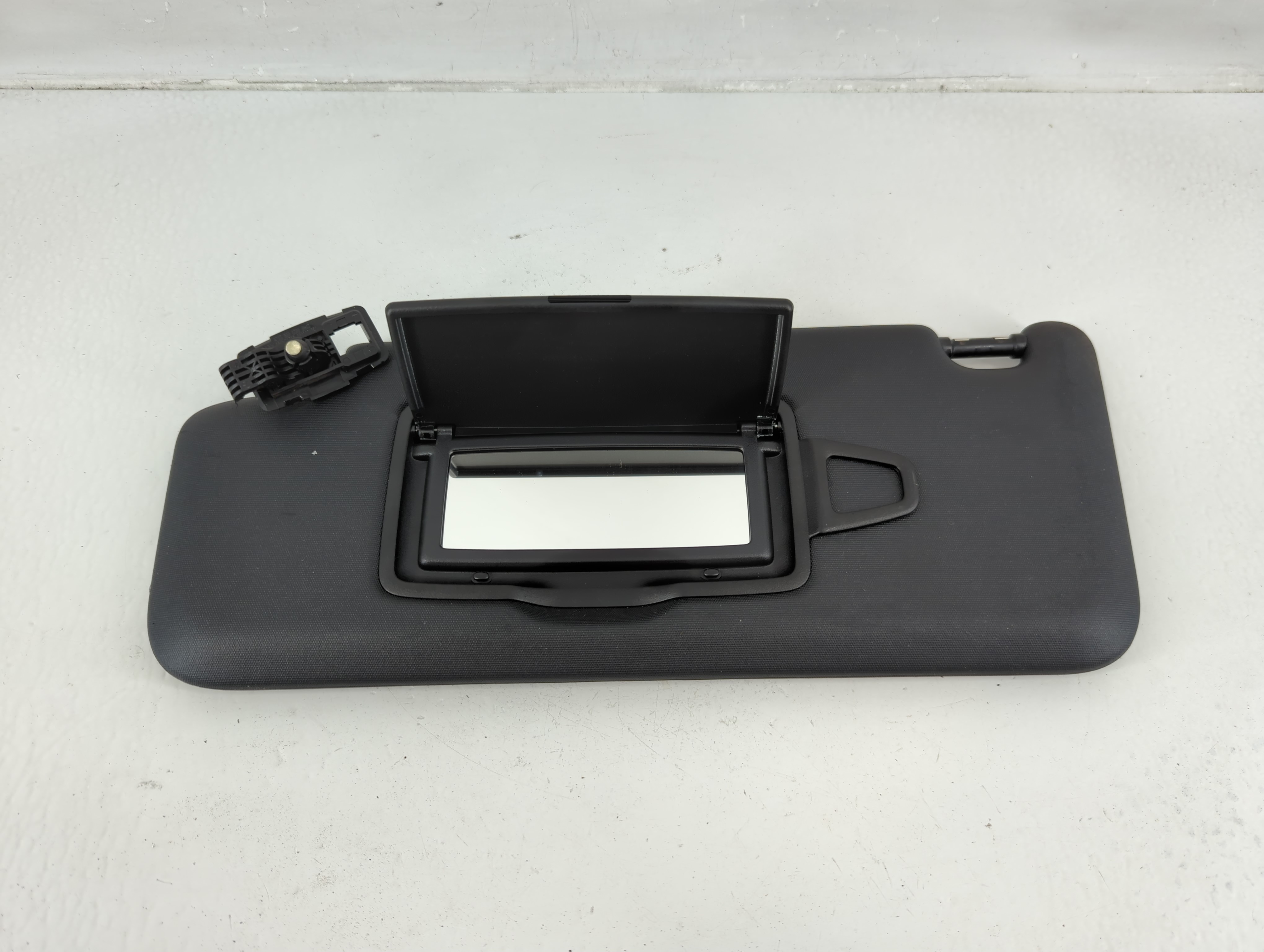 Picture of 2020-2020 Mercedes-benz E350 Driver Sun Visor Mirror Left Sunvisor Black 1149137