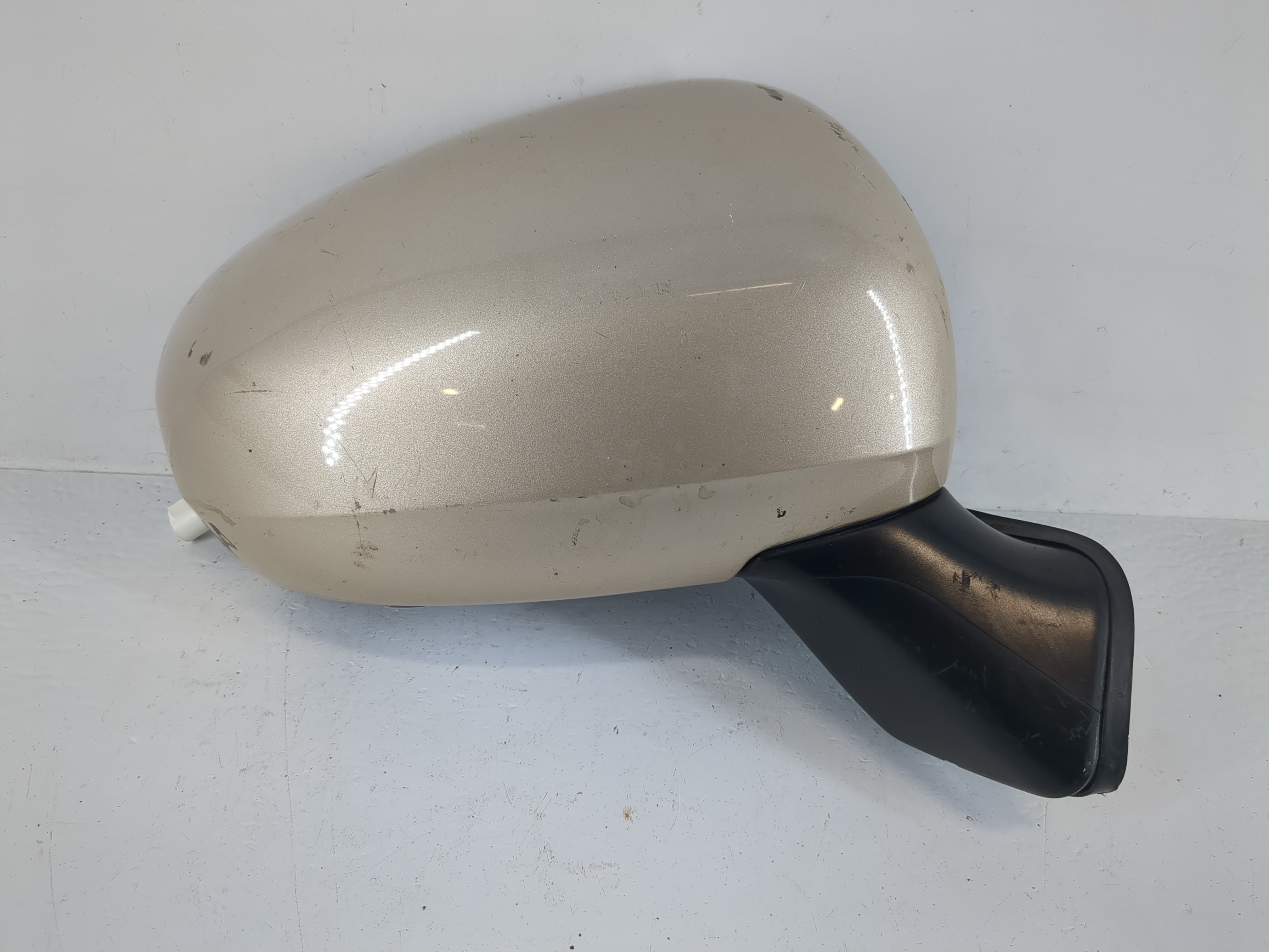 Picture of 2010-2015 Toyota Prius Passenger Right Side View Power Door Mirror Tan 1149173