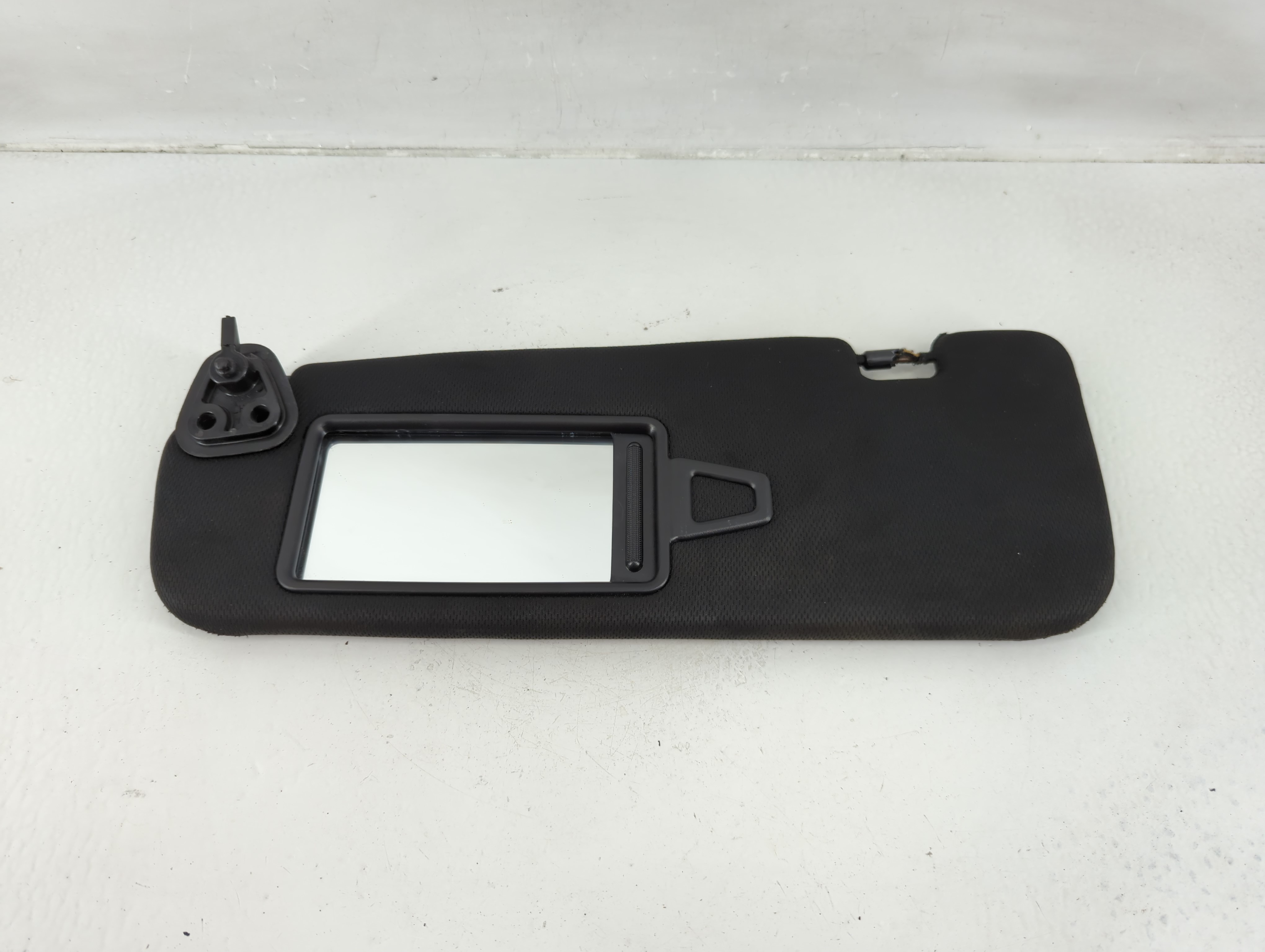 2009-2016 Hyundai Genesis Driver Sun Visor Mirror Left Sunvisor Black 1149190 - Oemusedautoparts1.com