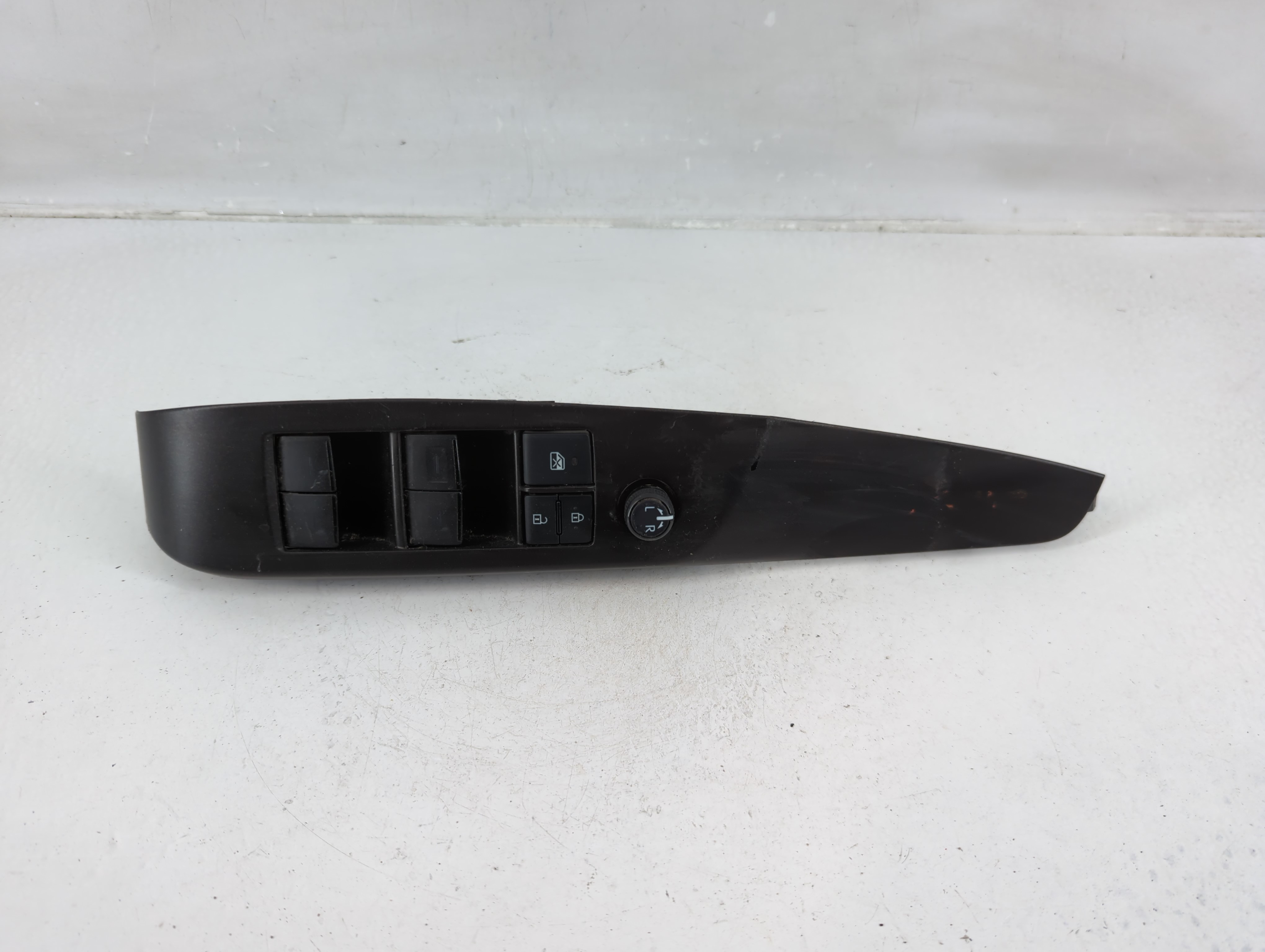 2018-2022 Toyota Camry Driver Left Door Master Power Window Switch 1149295 - Oemusedautoparts1.com
