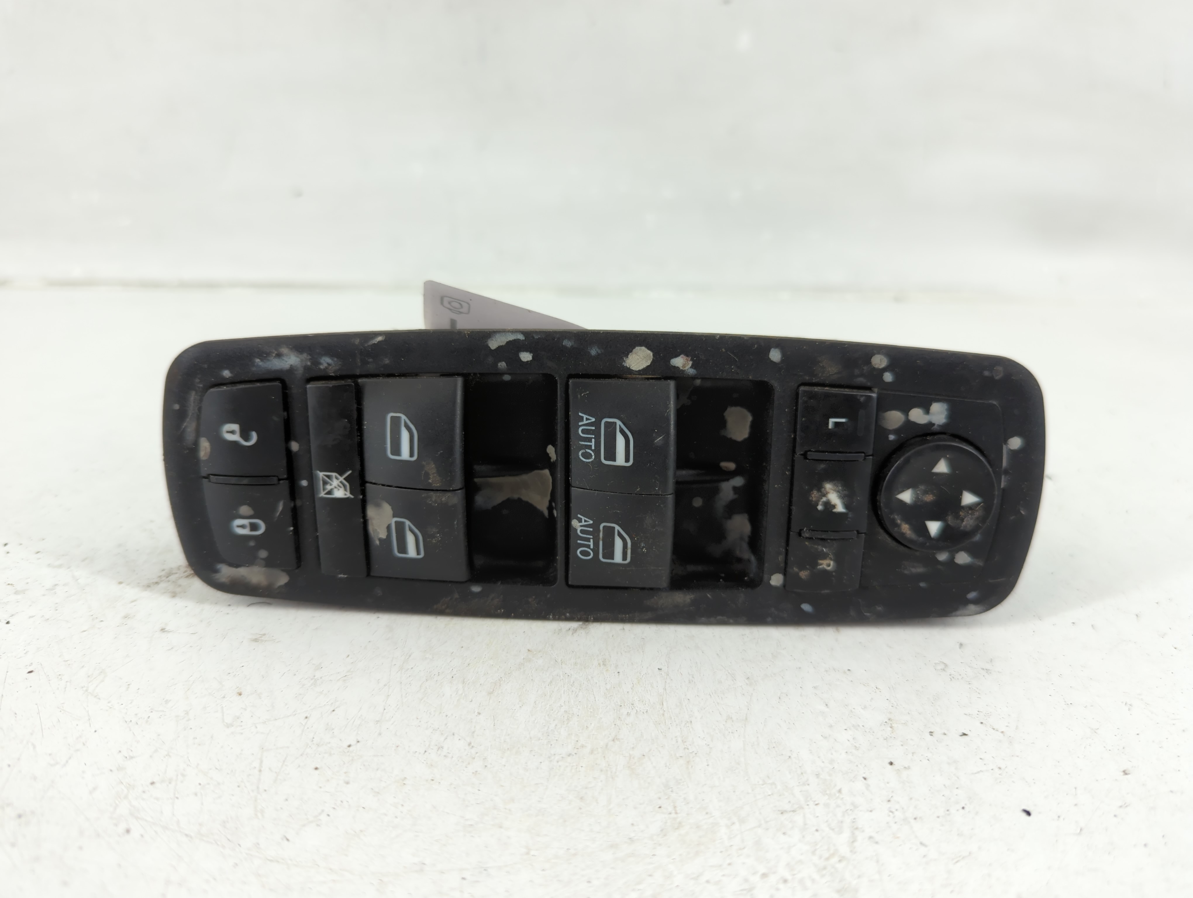 2014 Jeep Grand Cherokee Driver Left Door Master Power Window Switch 1149302 - Oemusedautoparts1.com