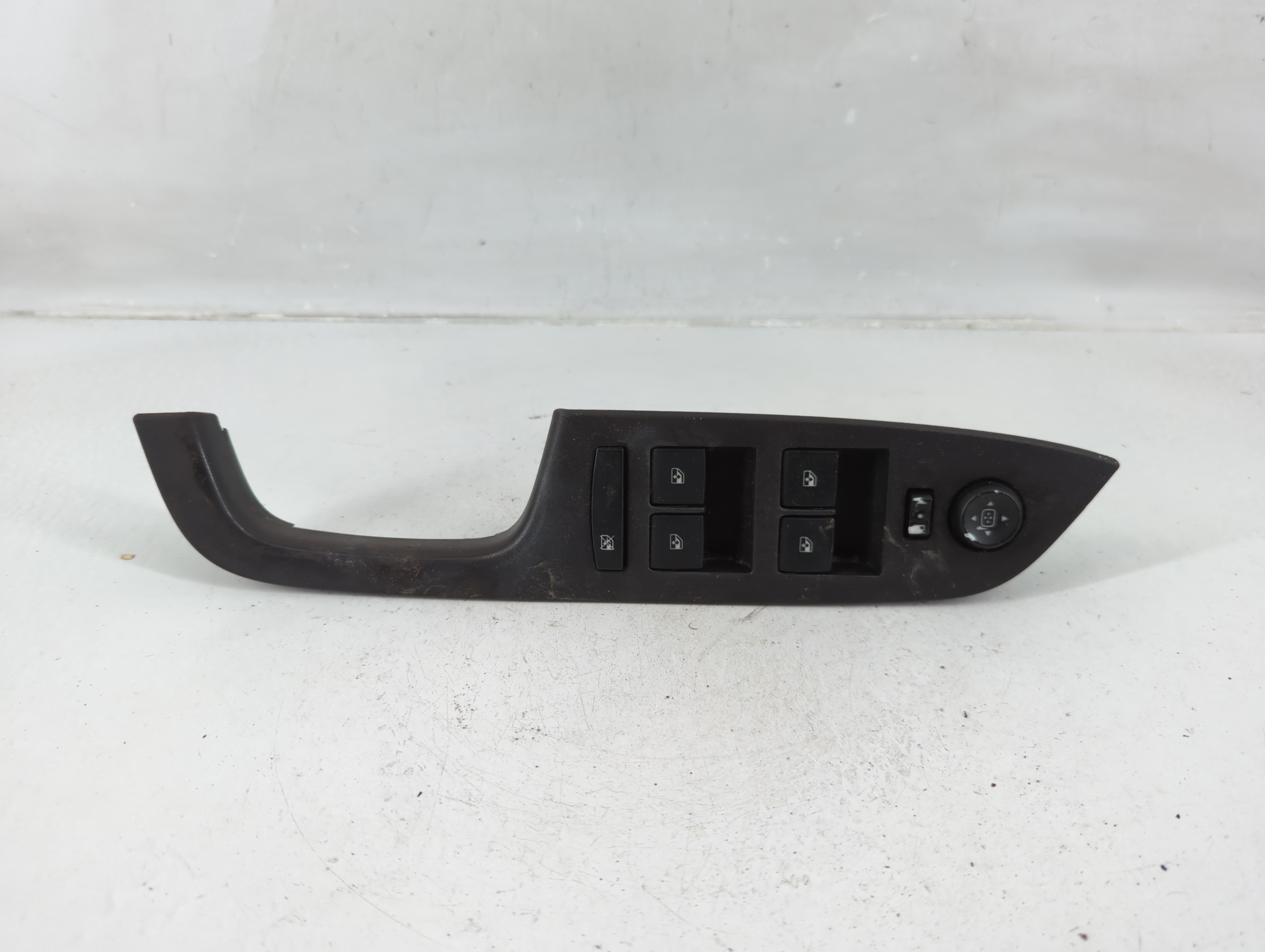 2010-2017 Chevrolet Equinox Driver Left Door Master Power Window Switch 1149305 - Oemusedautoparts1.com