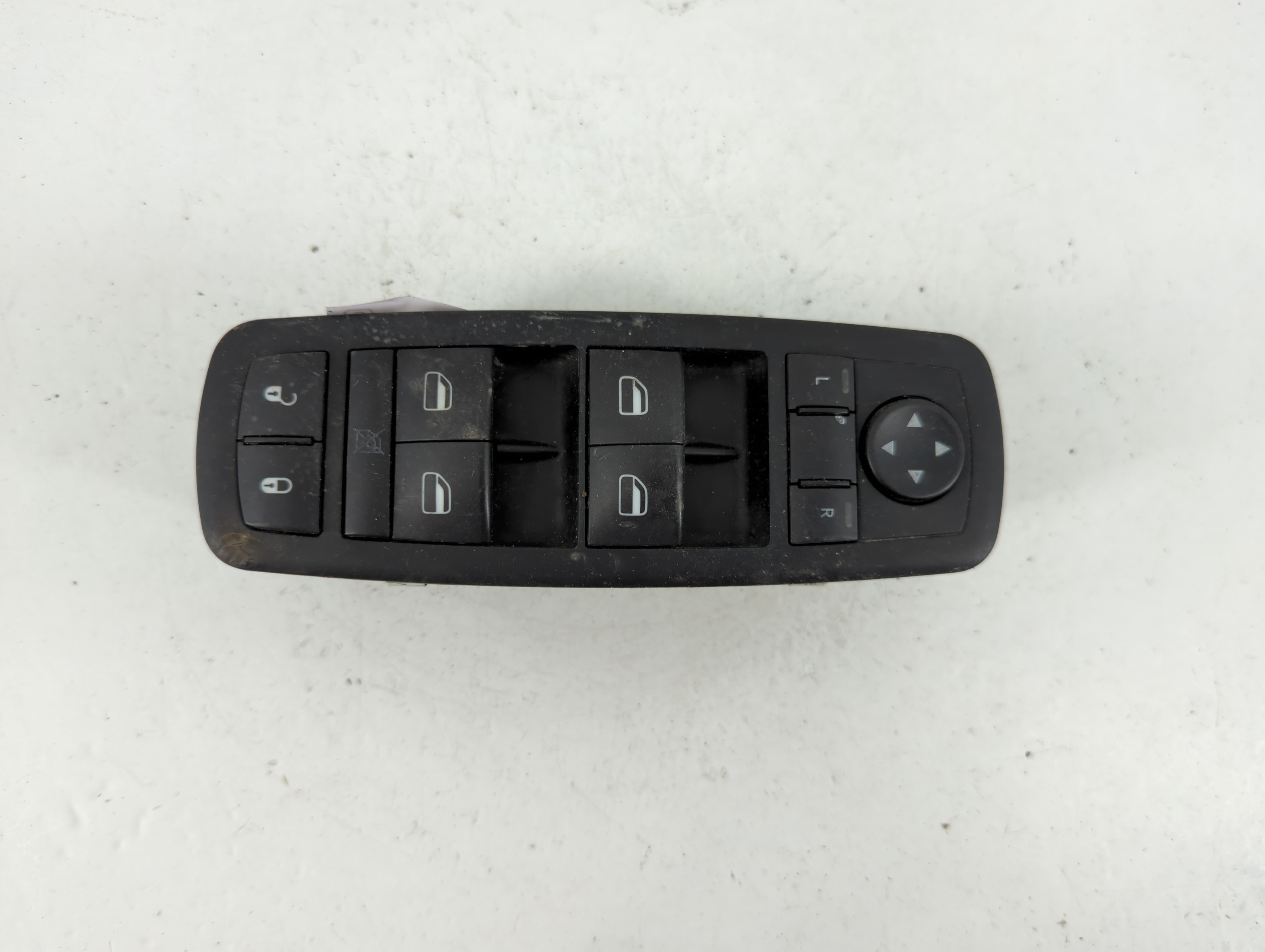 2008 Chrysler Town & Country Driver Left Door Master Power Window Switch 1149308 - Oemusedautoparts1.com