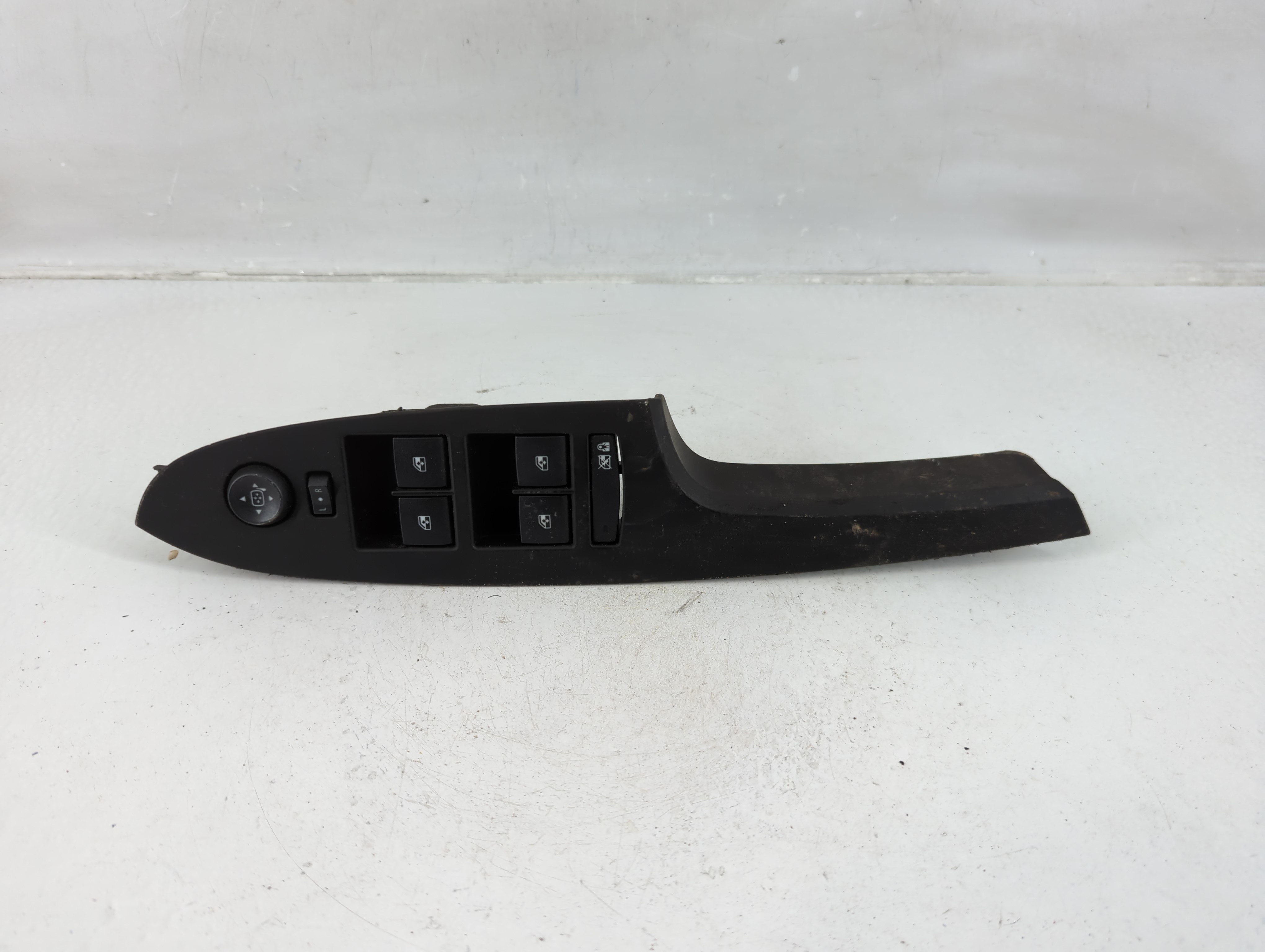 2013-2013 Cadillac Ats Driver Left Door Master Power Window Switch 1149309 - Oemusedautoparts1.com