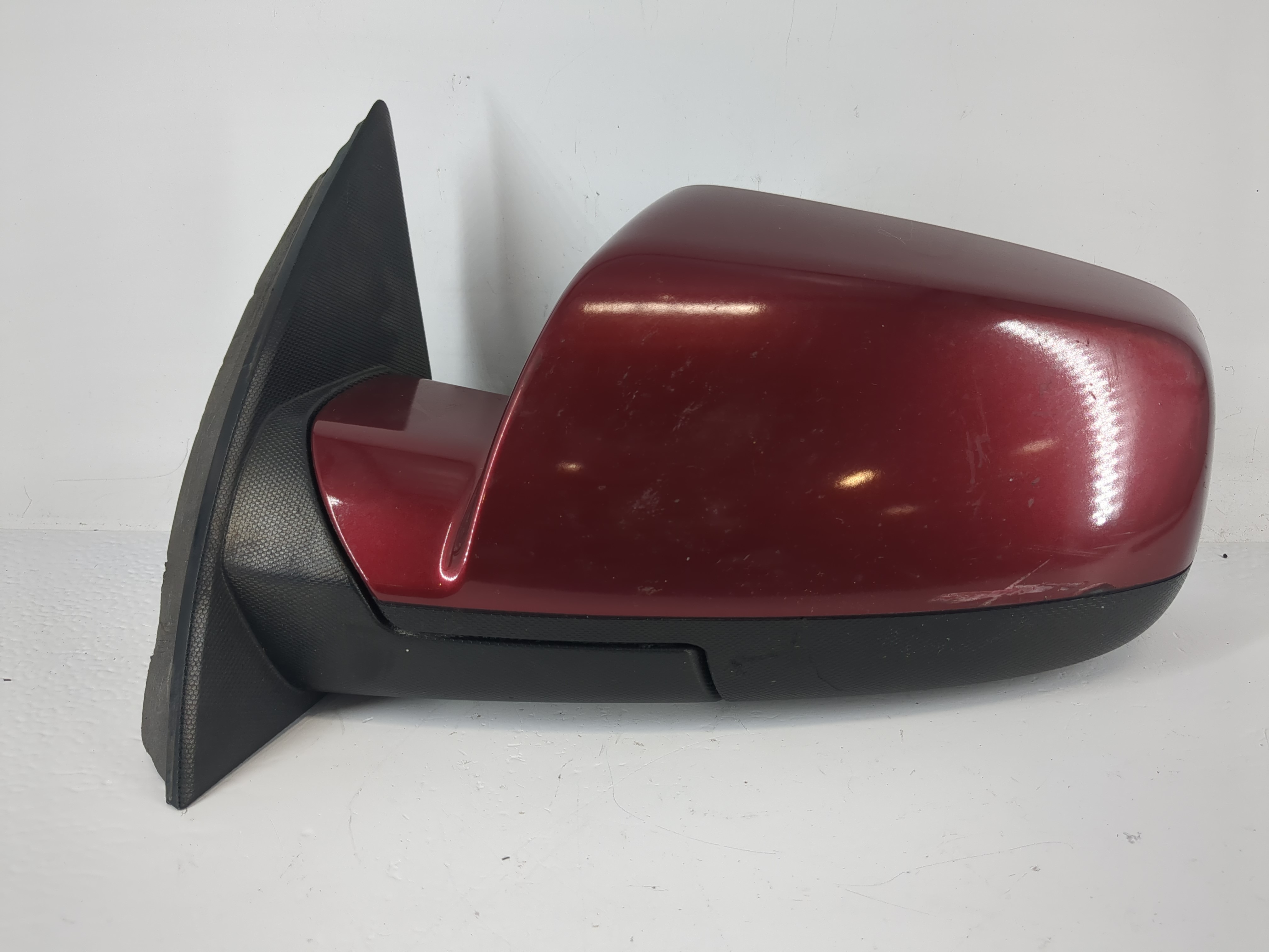 2010-2011 Chevrolet Equinox Driver Left Side View Power Door Mirror Red 1149335 - Oemusedautoparts1.com