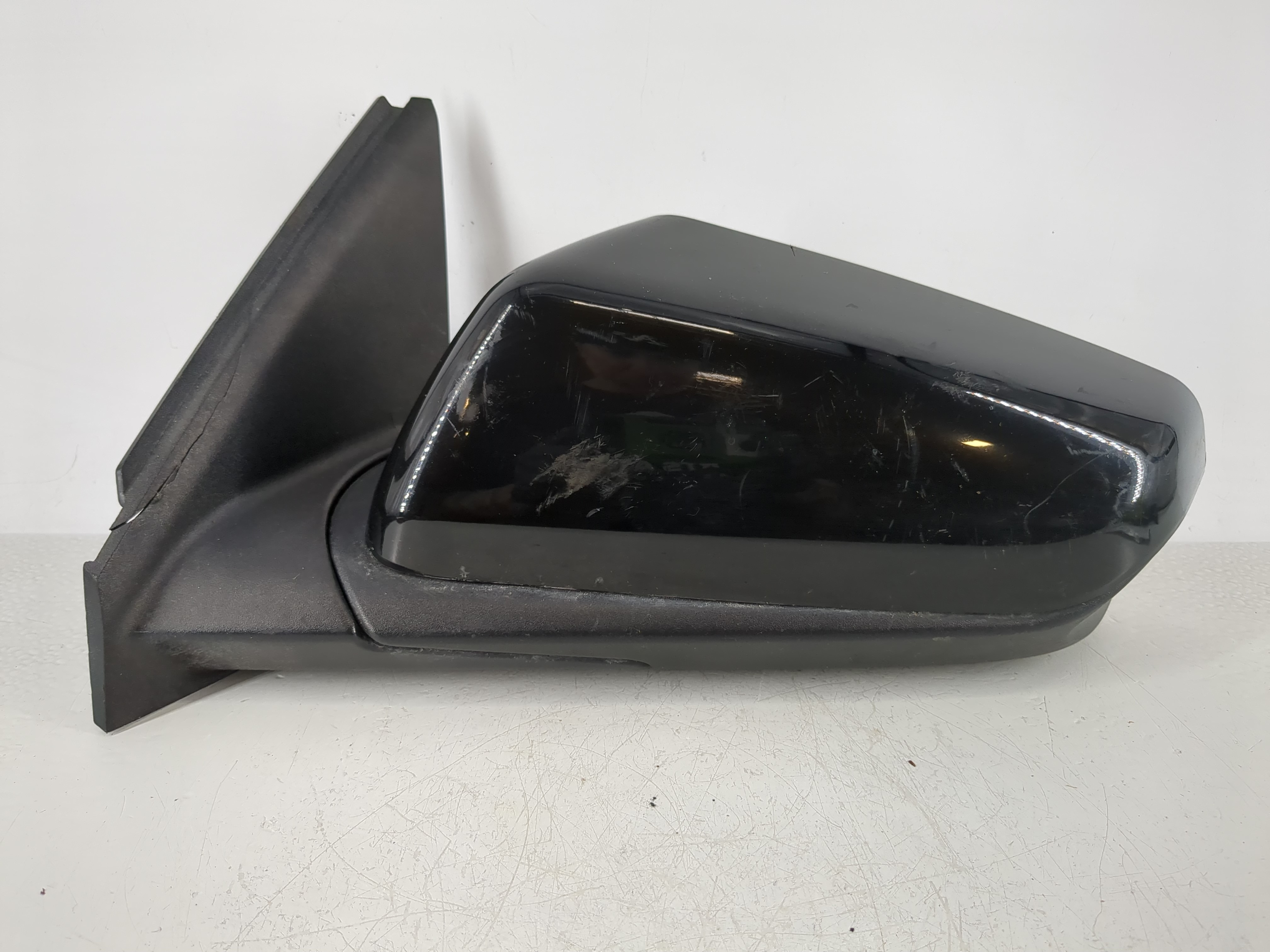 2018-2022 Chevrolet Equinox Driver Left Side View Power Door Mirror 1149346 - Oemusedautoparts1.com