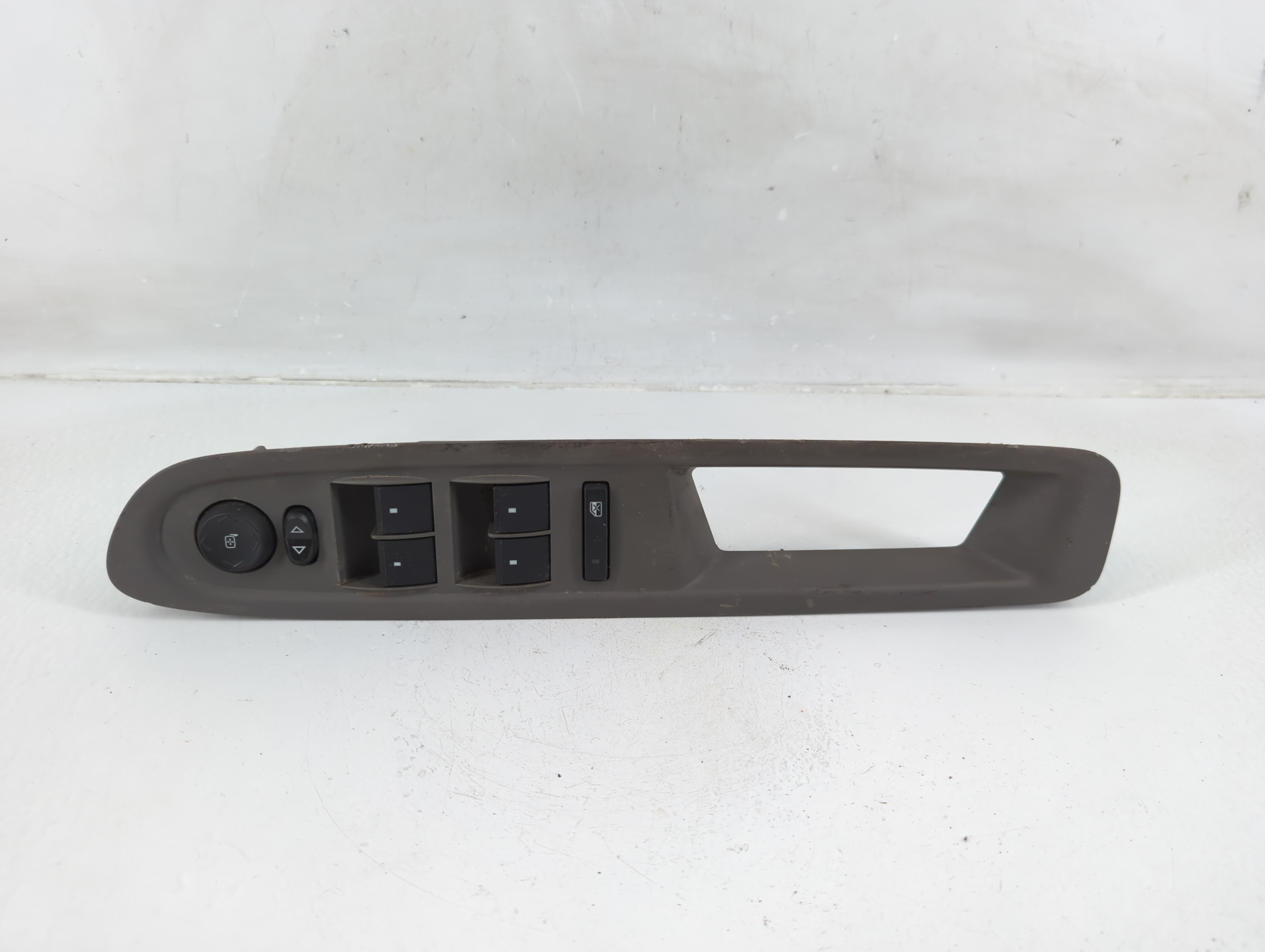 Picture of 2017 Chevrolet Traverse Driver Left Door Master Power Window Switch 1149355