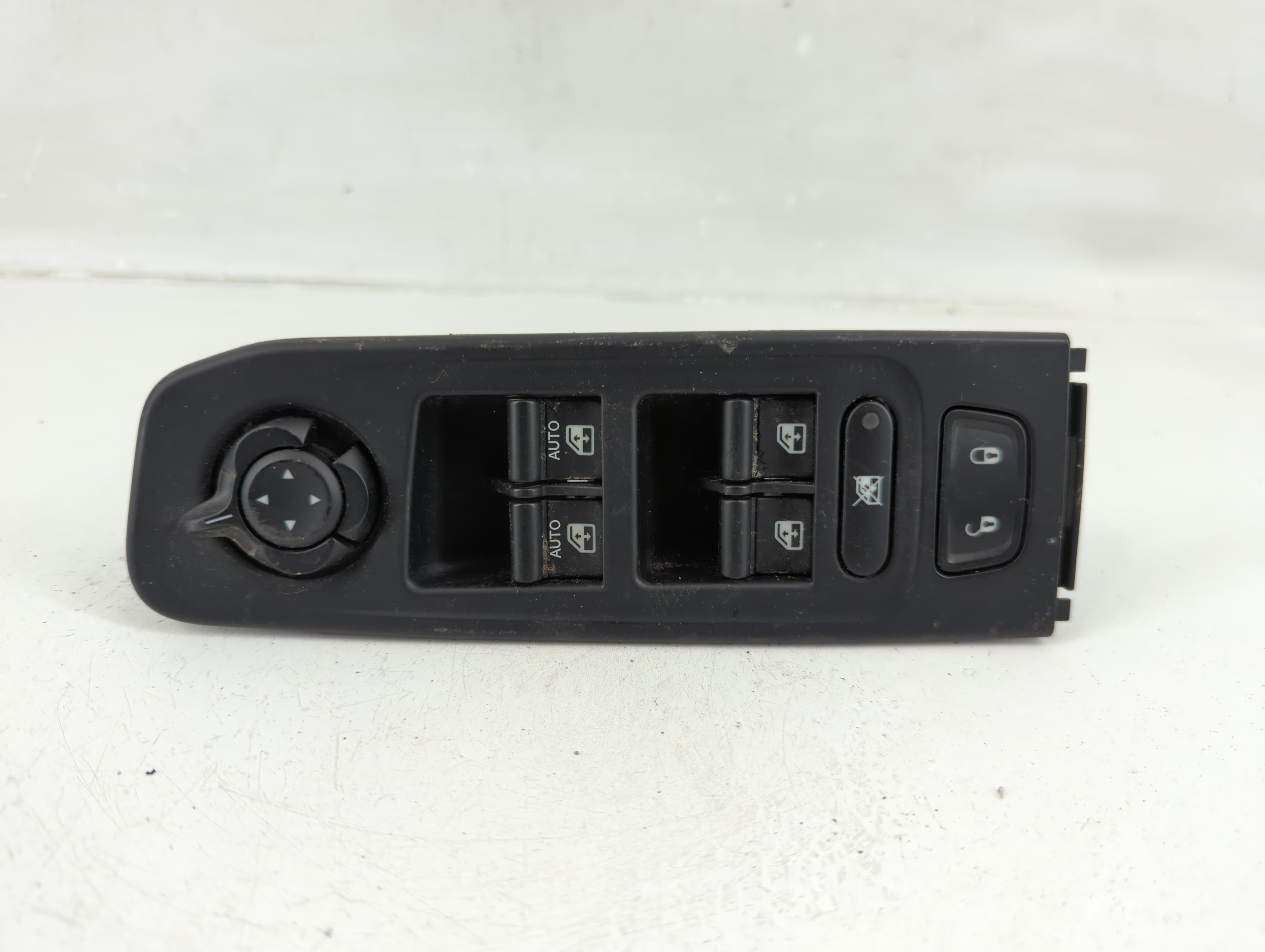 2015-2022 Jeep Renegade Driver Left Door Master Power Window Switch 1149357 - Oemusedautoparts1.com