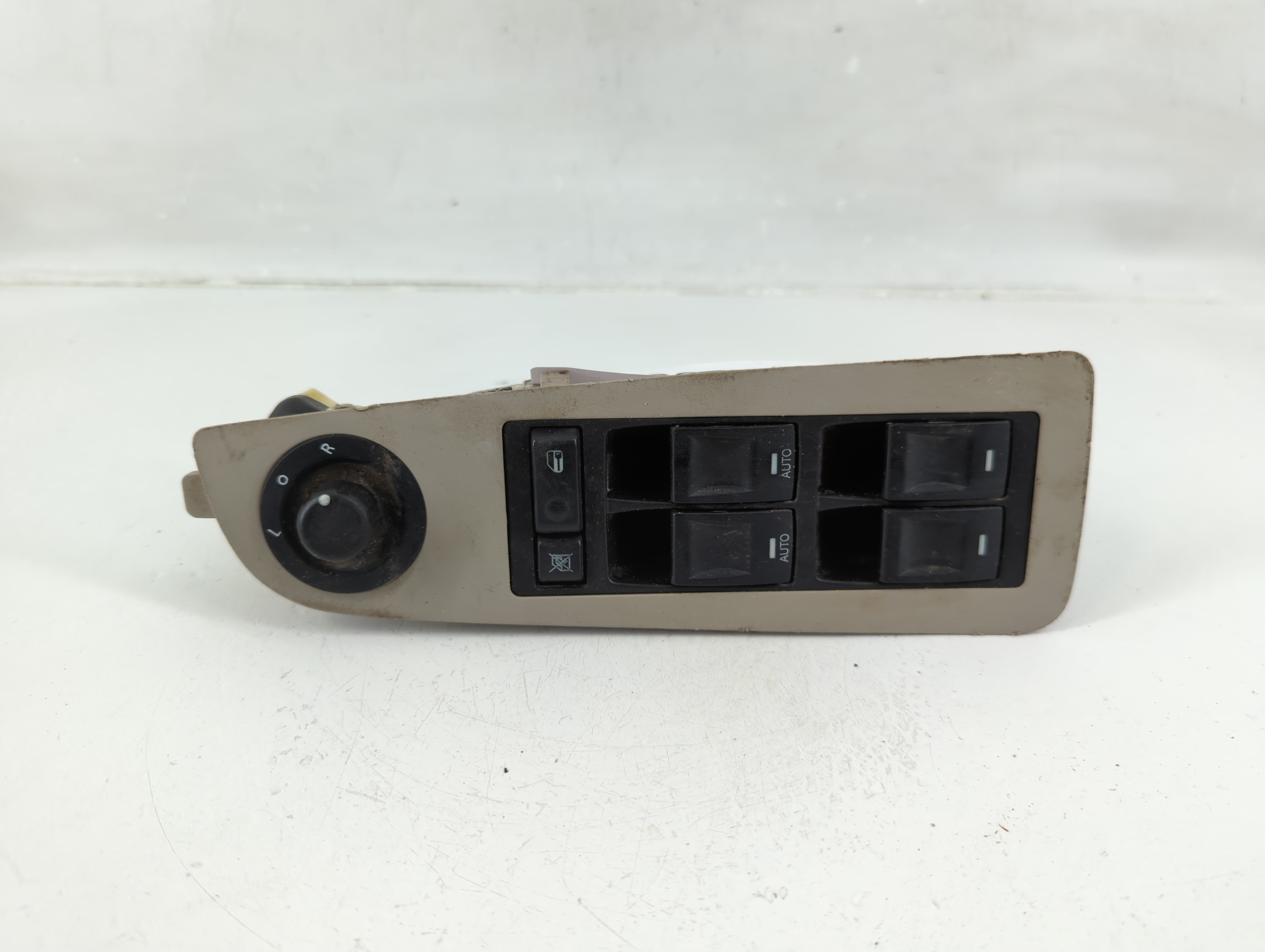 Picture of 2005-2010 Chrysler 300 Driver Left Door Master Power Window Switch 1149370