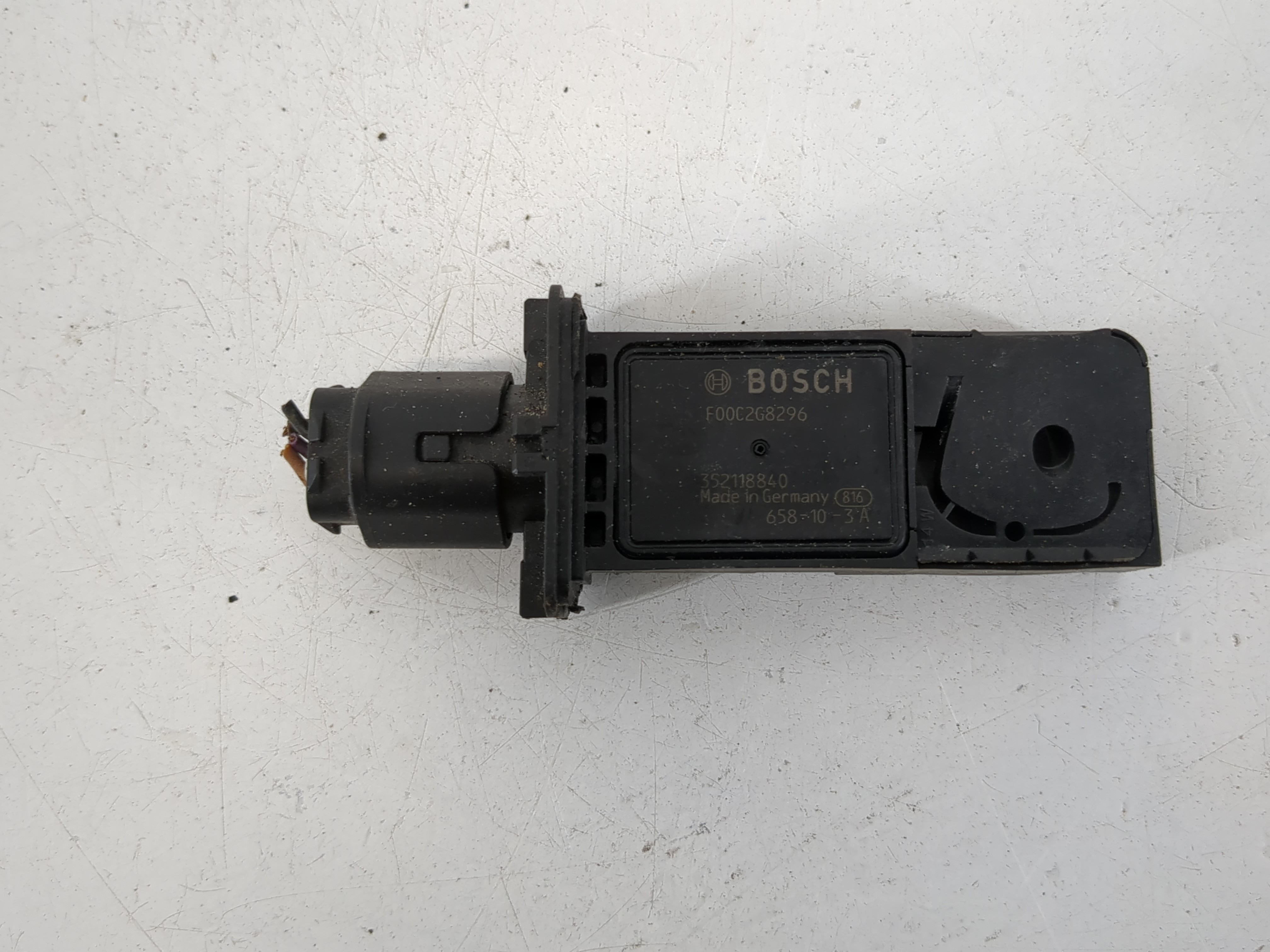 2017-2019 Jaguar Xe Mass Air Flow Meter Maf 1149375 - Oemusedautoparts1.com