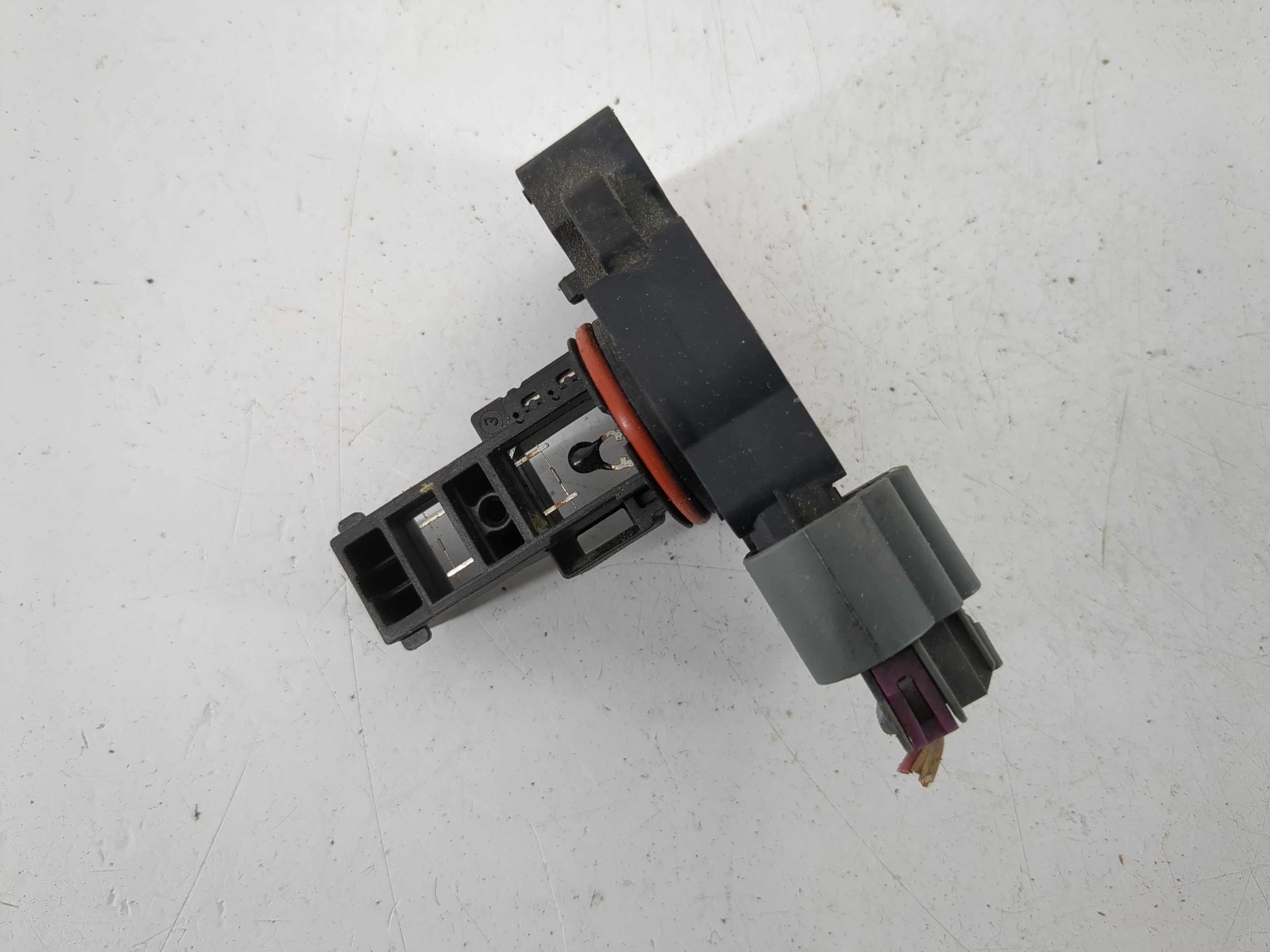 2009-2014 Gmc Yukon Xl 1500 Mass Air Flow Meter Maf 1149381 - Oemusedautoparts1.com