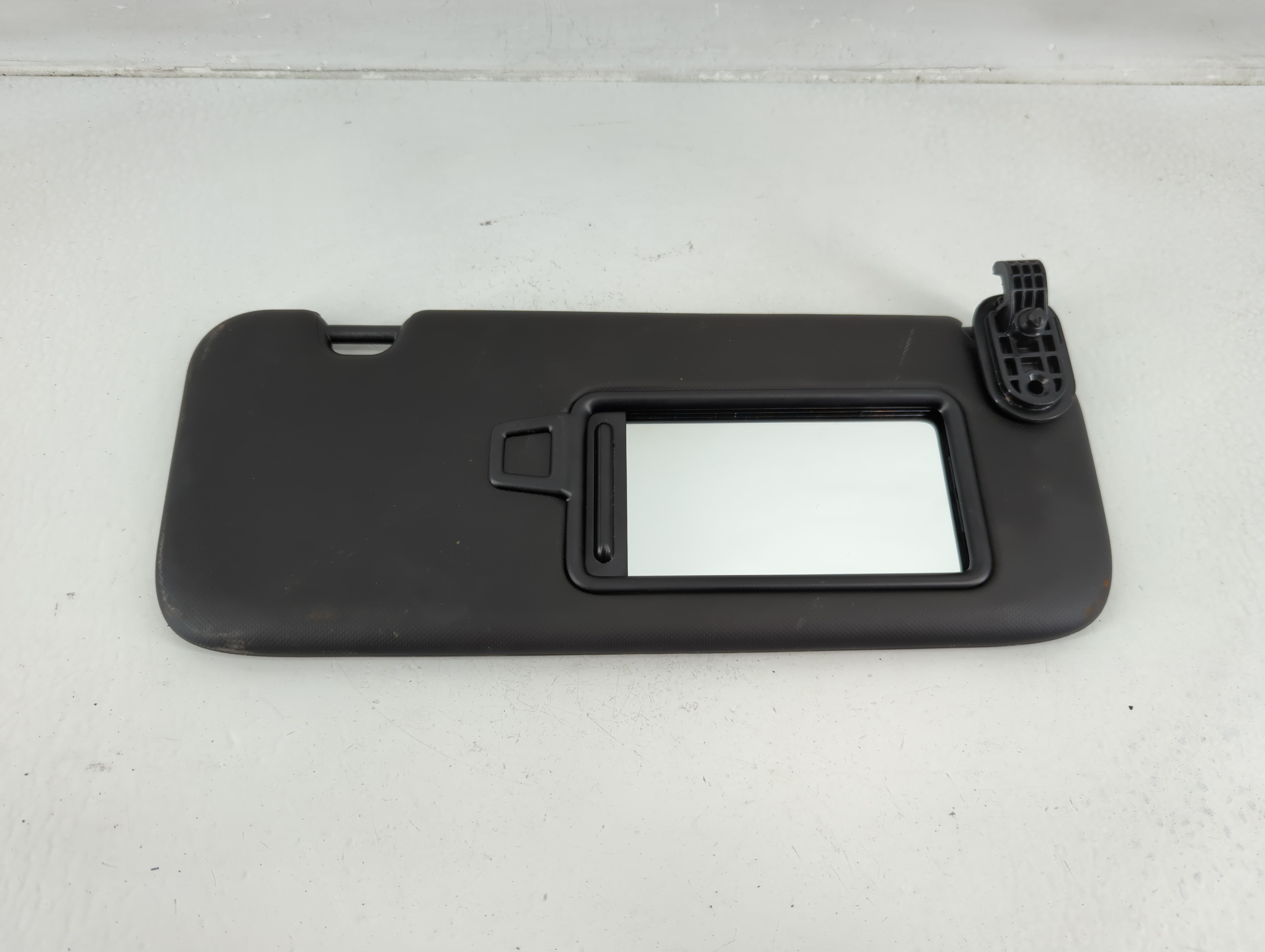 2022-2022 Kia Forte Passenger Sun Visor Mirror Right Sunvisor Black 1149403 - Oemusedautoparts1.com