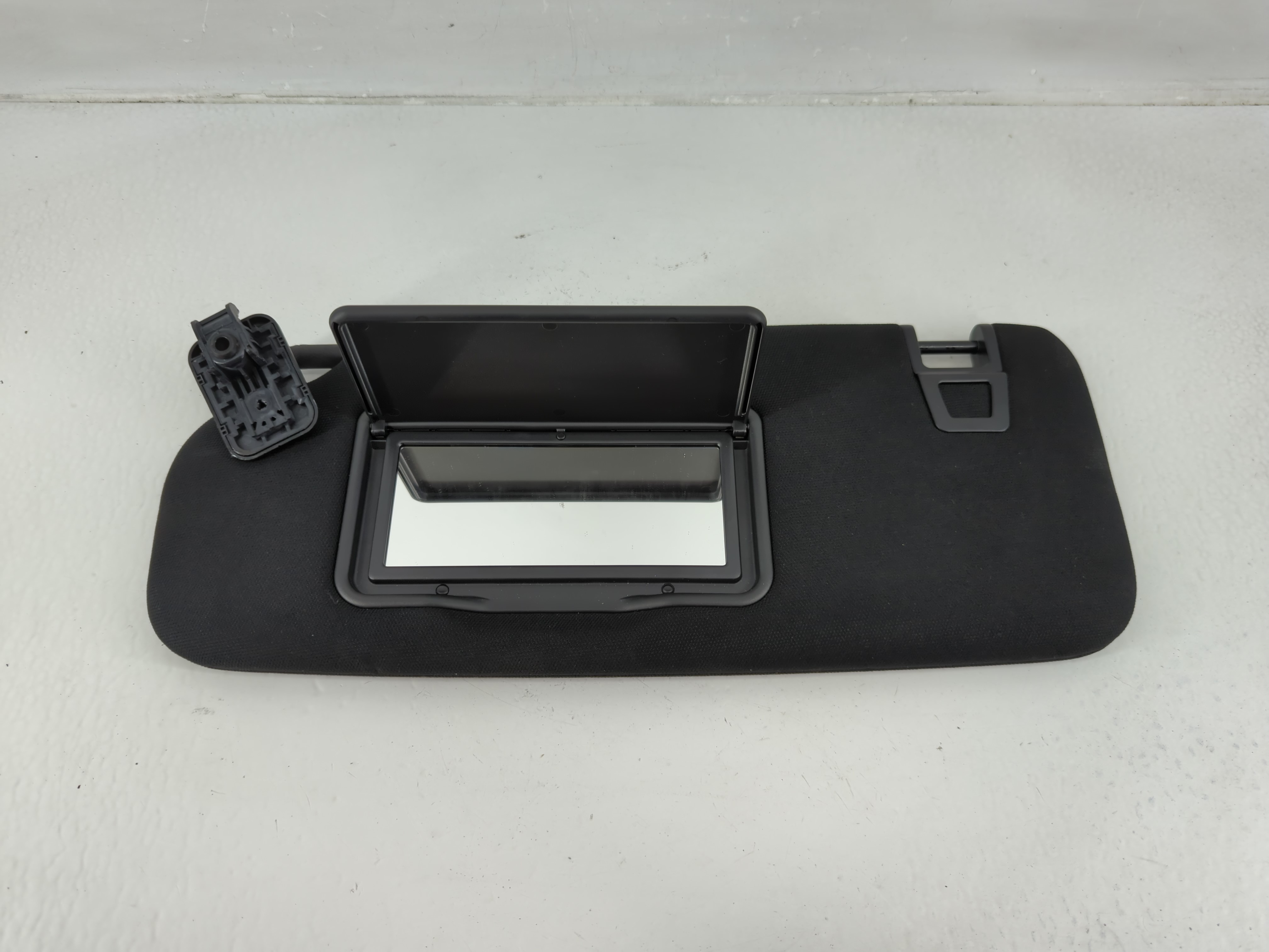 Picture of 2021 Ford Explorer Driver Sun Visor Mirror Left Sunvisor Black 1149428