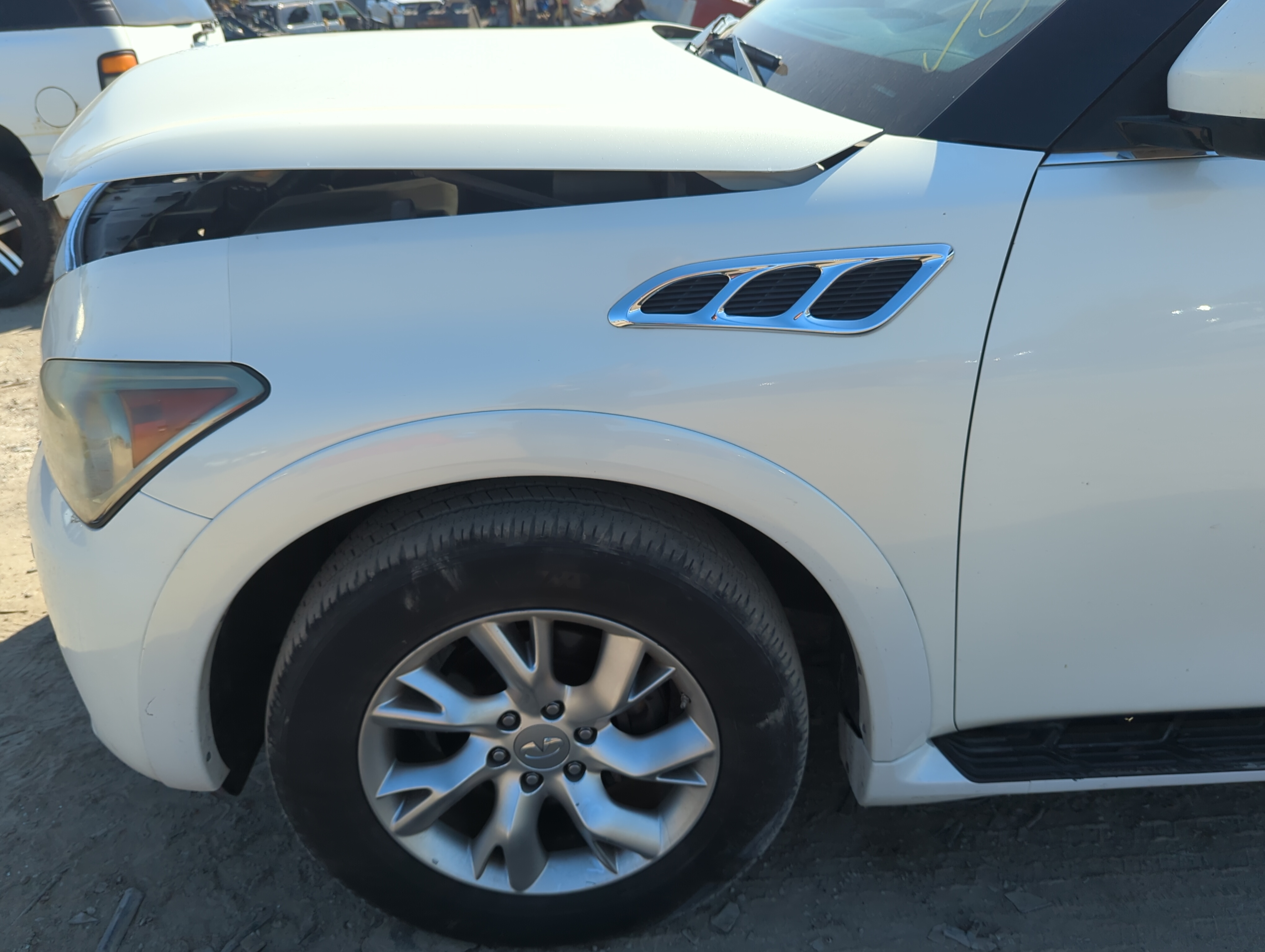2011-2013 Infiniti Qx56 Driver Fender 1149564 - Oemusedautoparts1.com