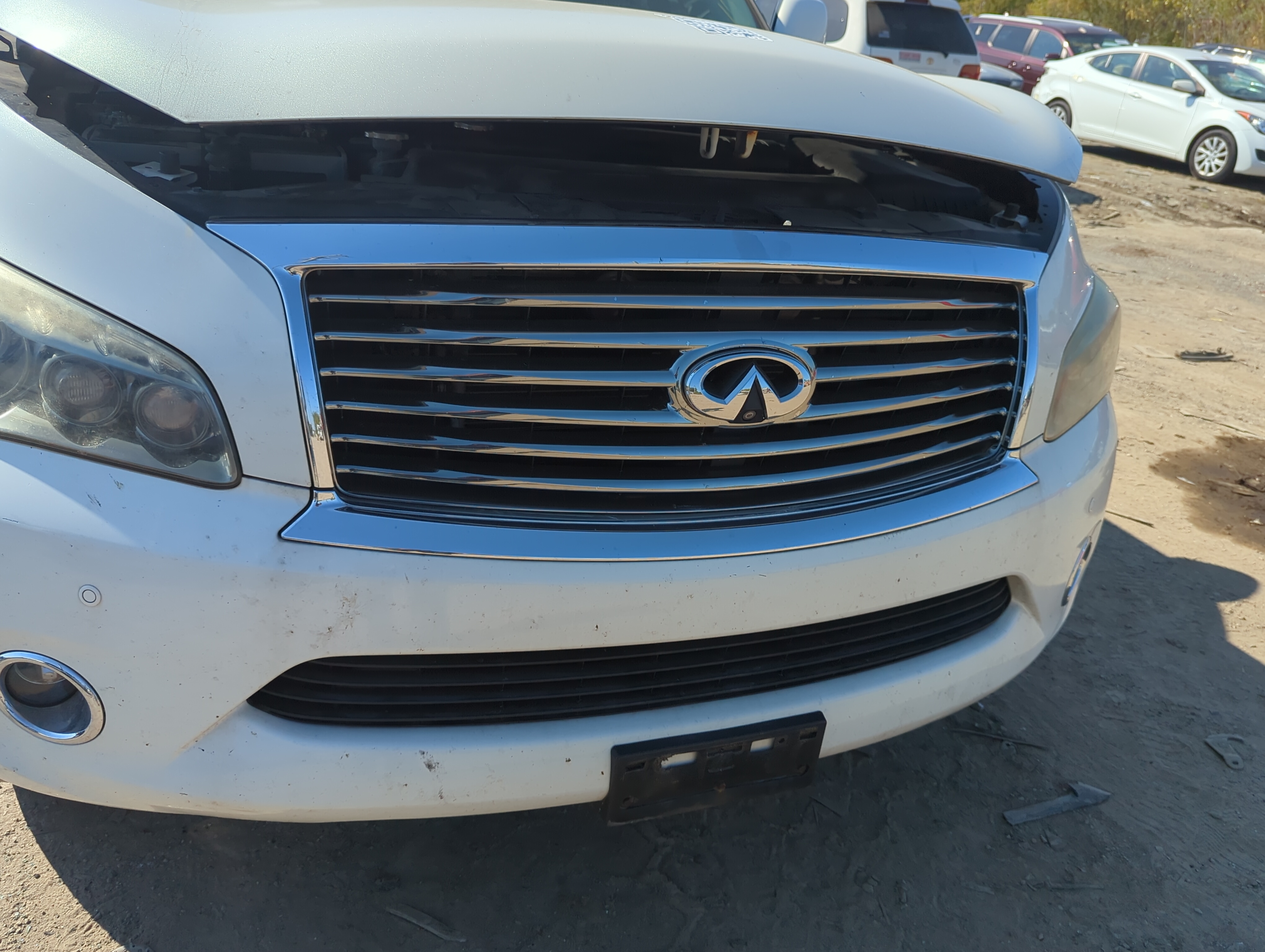 2011-2012 Infiniti Qx56 Front Grille Bumper Not Included 1149650 - Oemusedautoparts1.com