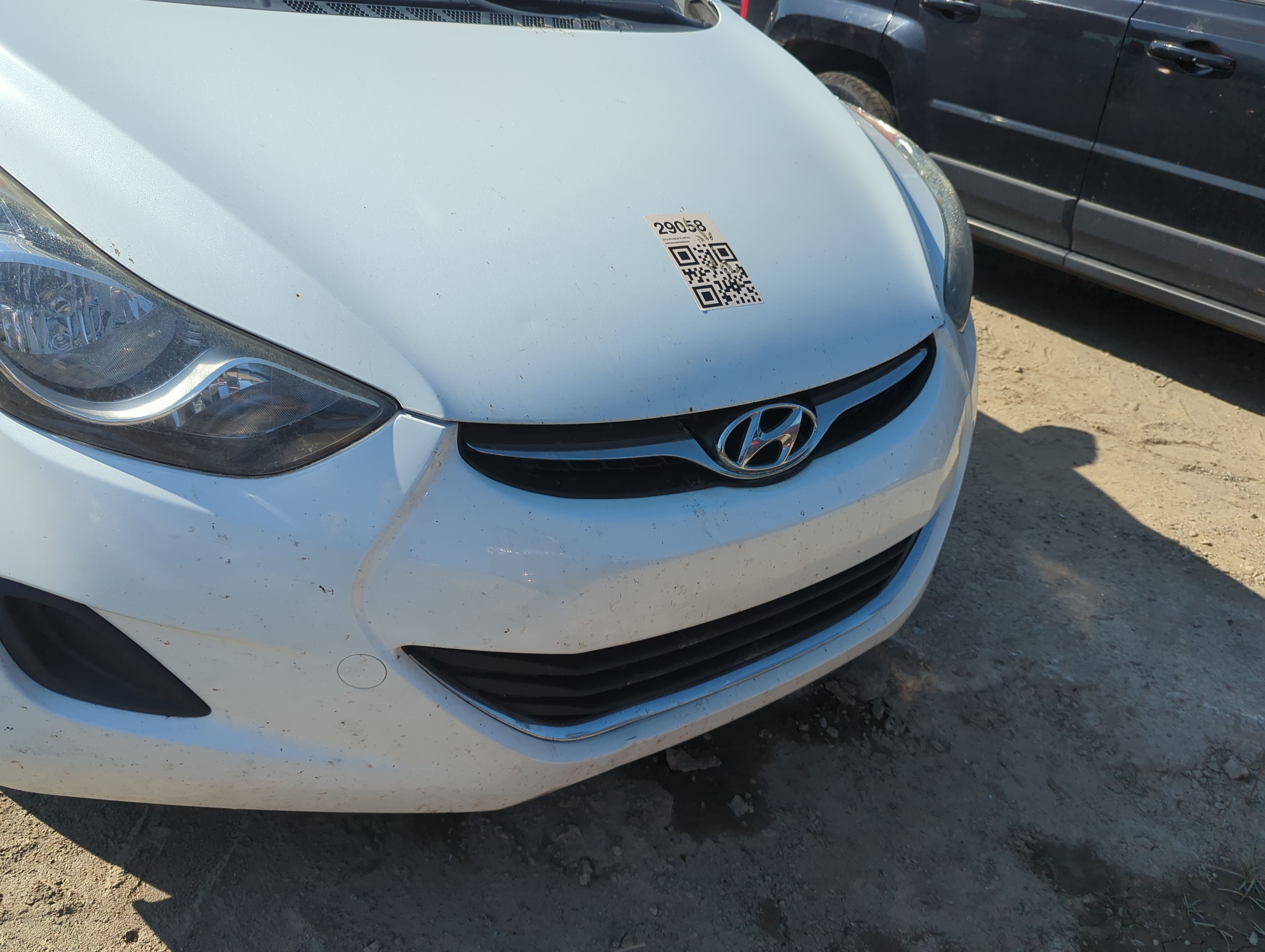 Picture of 2011-2013 Hyundai Elantra Front Grille Bumper Not Included 1150143