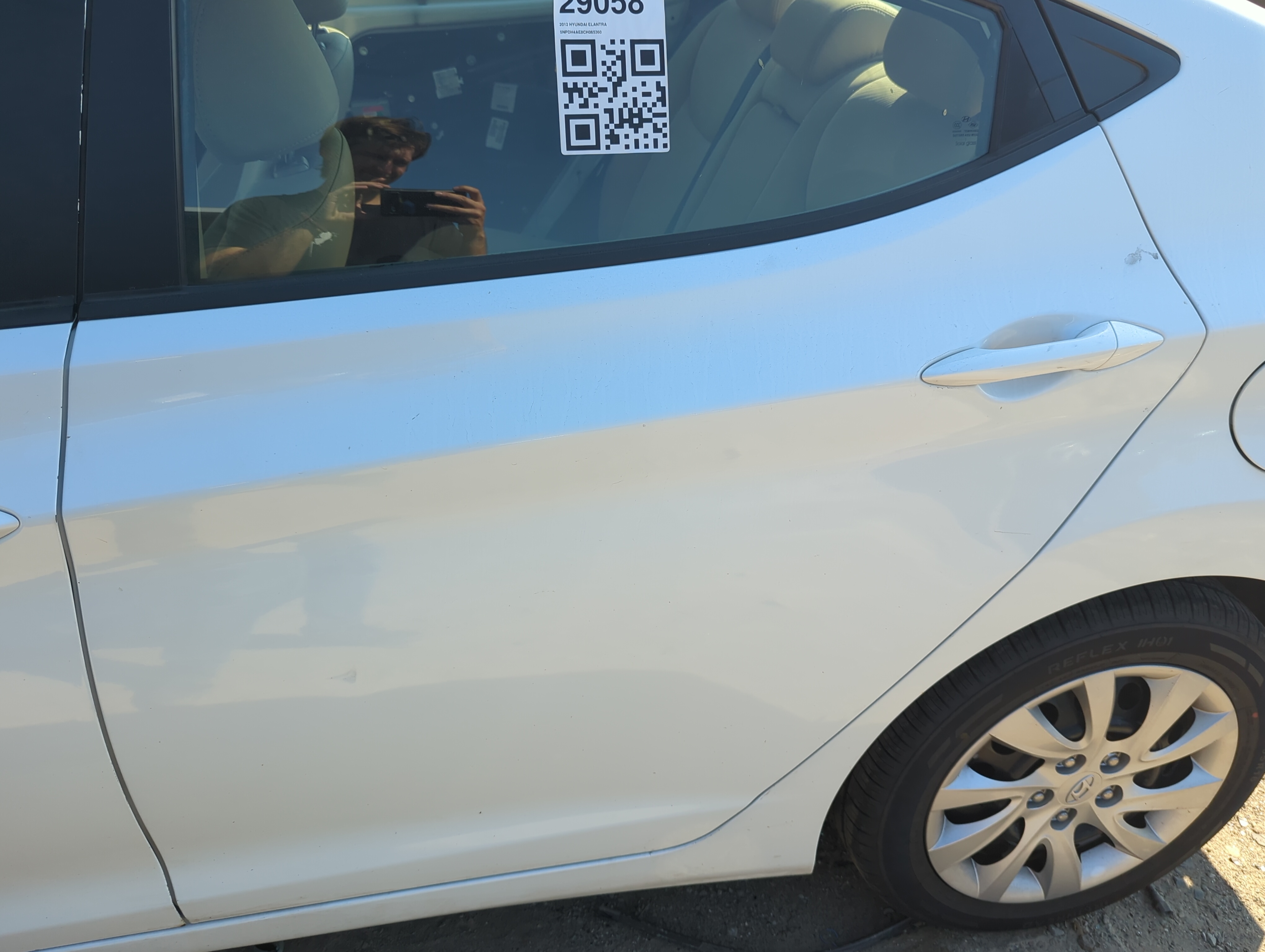 2011-2016 Hyundai Elantra Driver Rear Door Oem 1150147 - Oemusedautoparts1.com