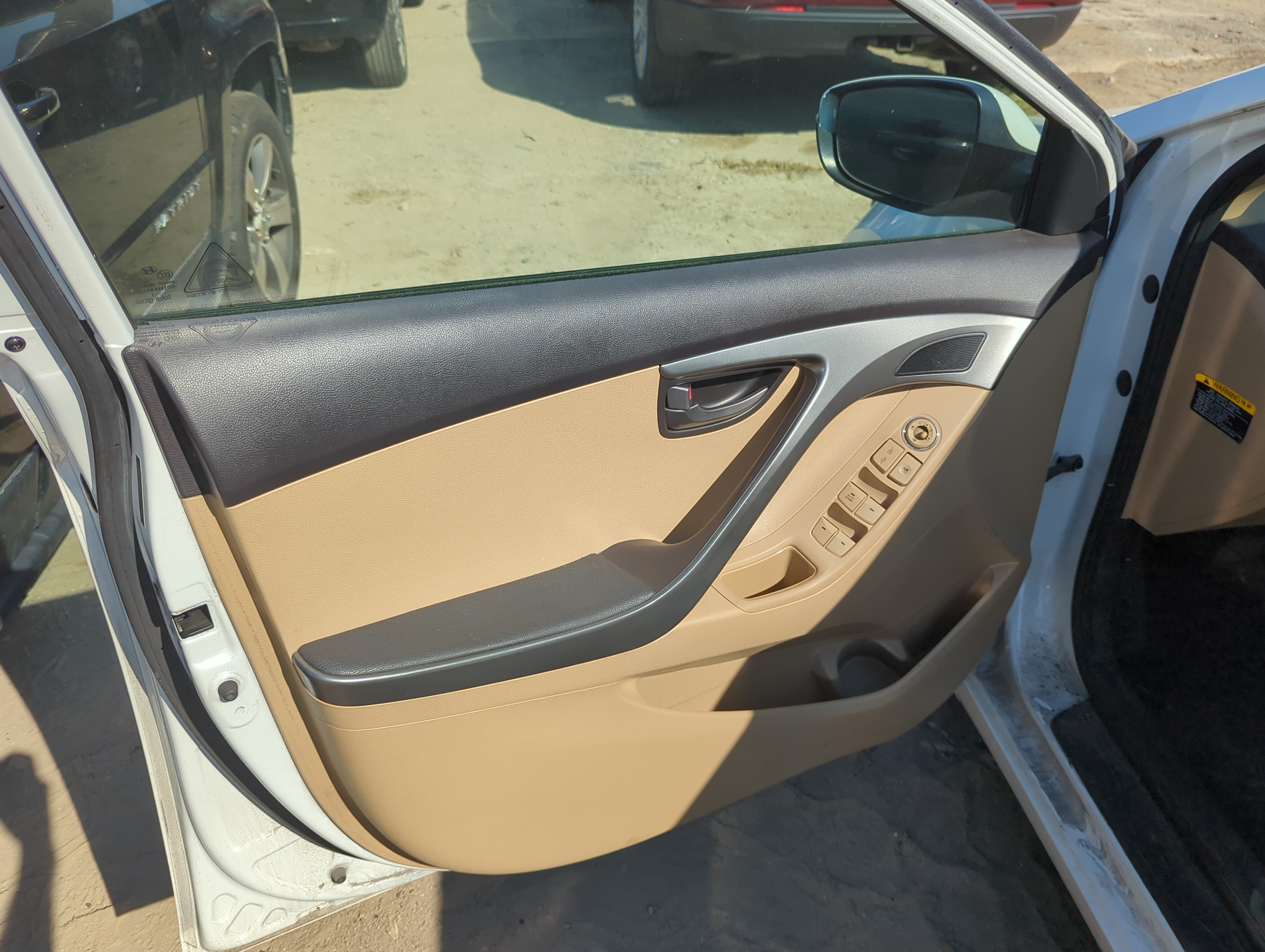 2012 Hyundai Elantra Front Left Driver Interior Door Panel Trim 1150210 - Oemusedautoparts1.com