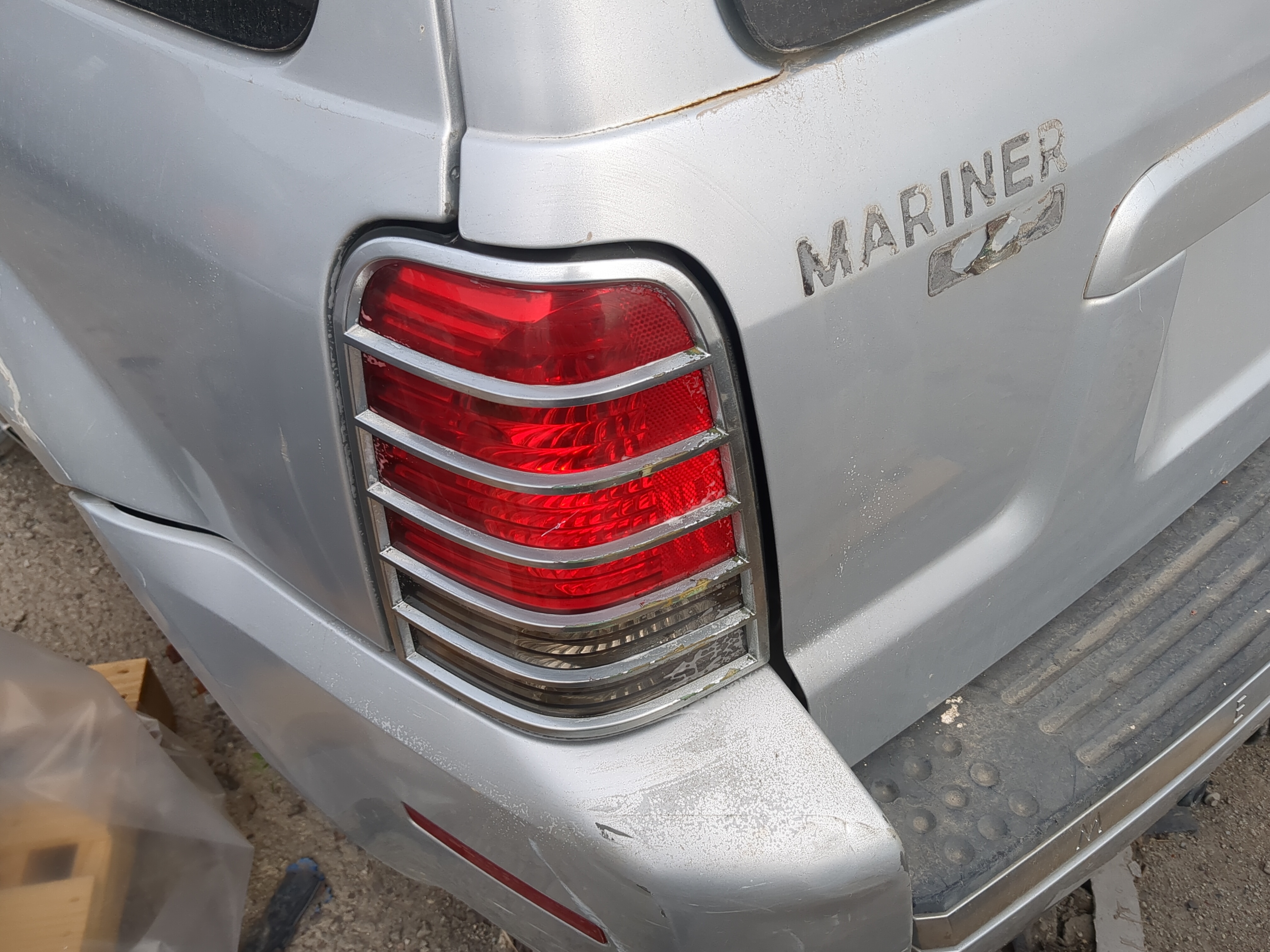 2005-2007 Mercury Mariner Driver Left Side Tail Light Taillight Oem 1150506 - Oemusedautoparts1.com