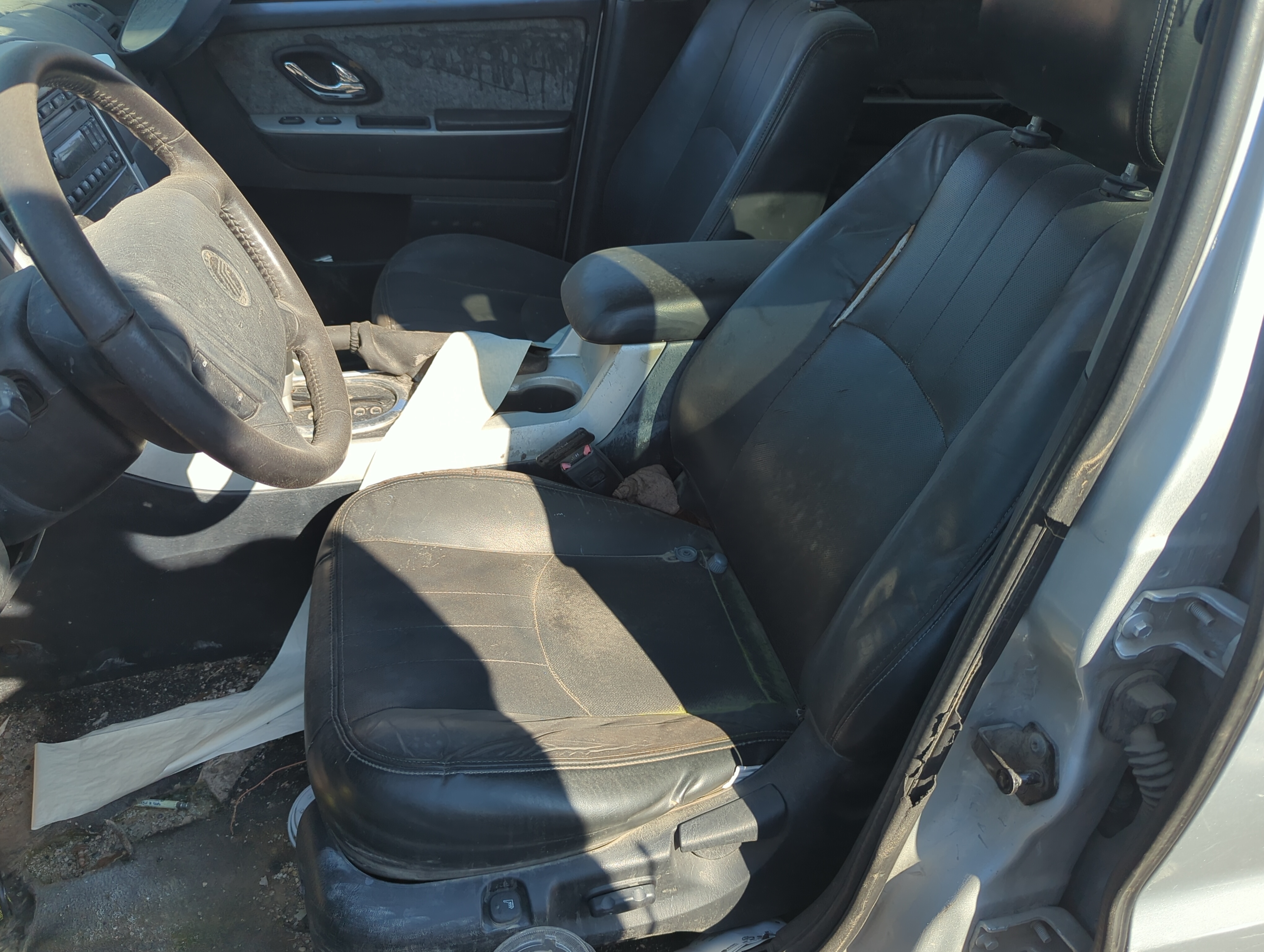 Picture of 2005-2007 Mercury Mariner Driver Front Seat Oem 1150525