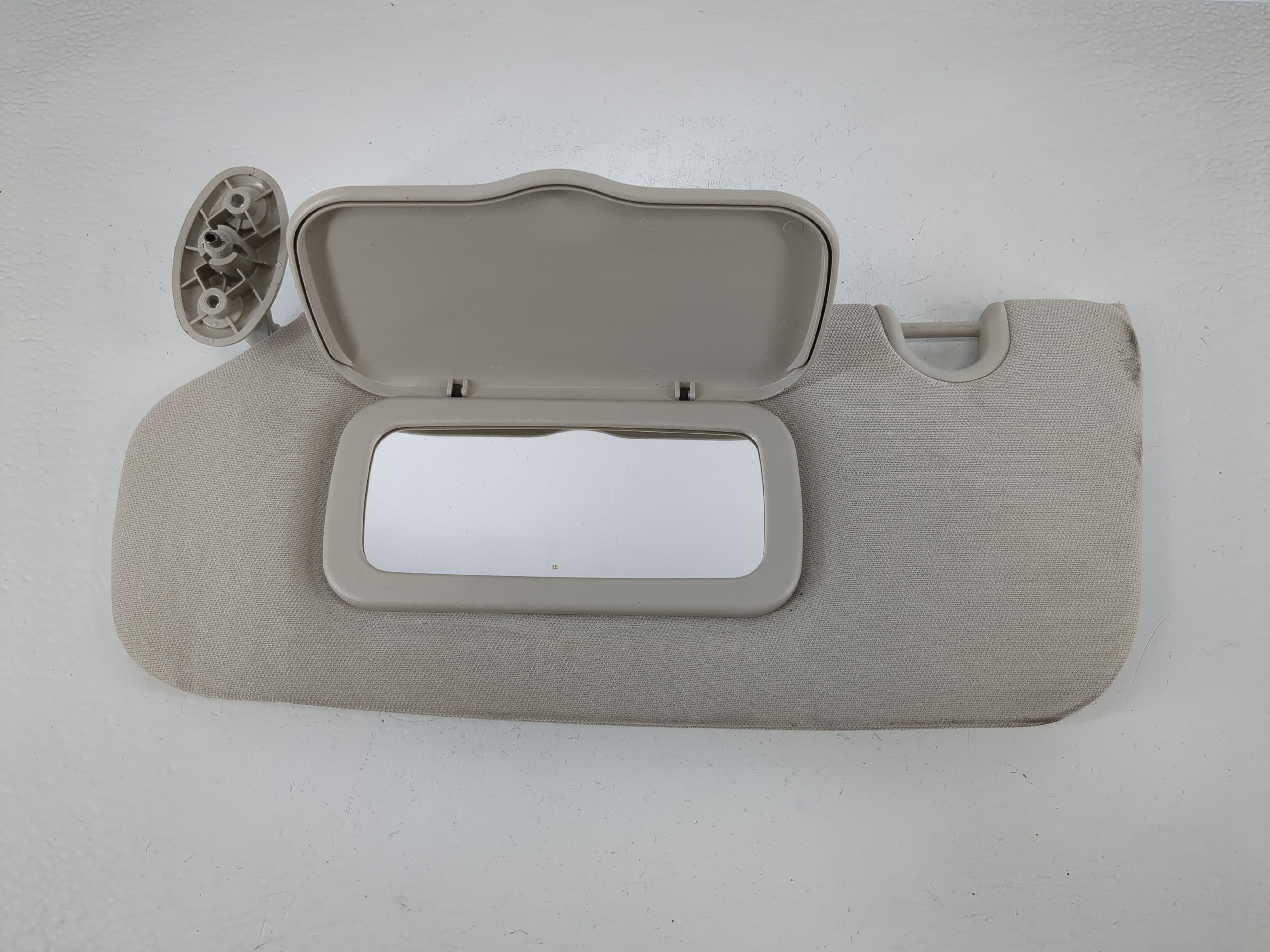 2010-2017 Jeep Compass Driver Sun Visor Mirror Left Sunvisor Gray 1150595 - Oemusedautoparts1.com