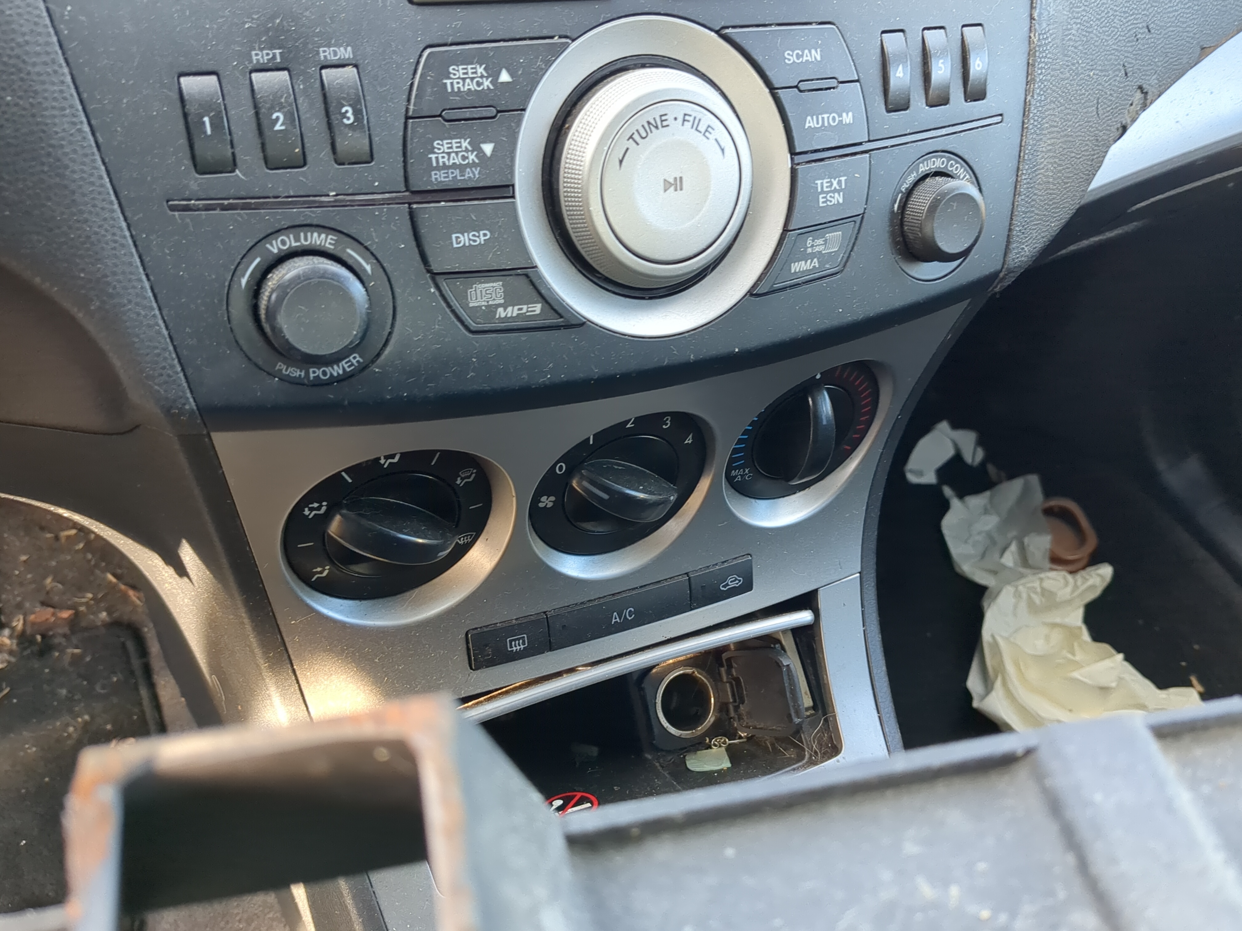 Picture of 2010-2011 Mazda 3 Ac Heater Climate Control 1150668